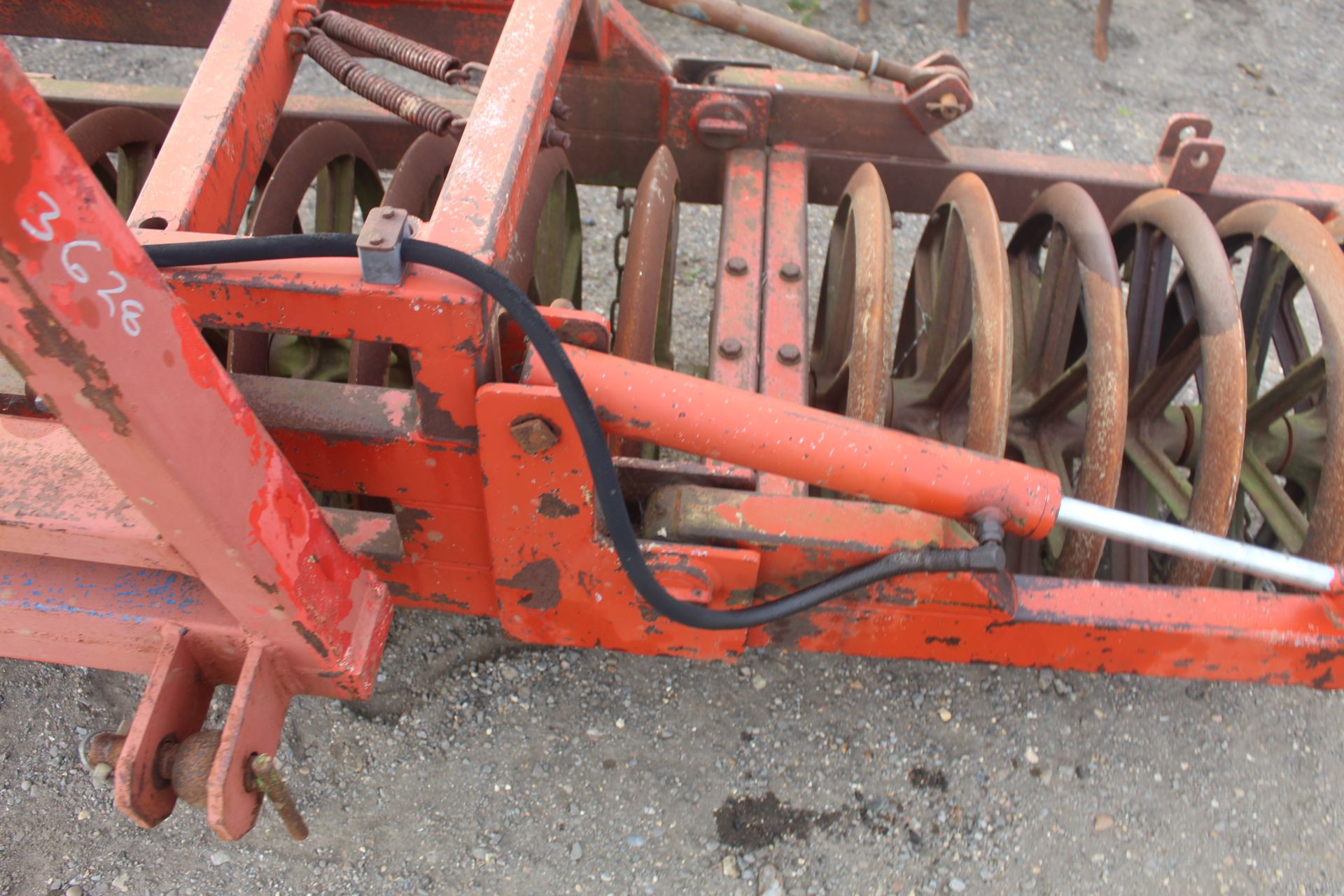 Farm Force 3.5m hydraulic folding front press. V - Image 3 of 16