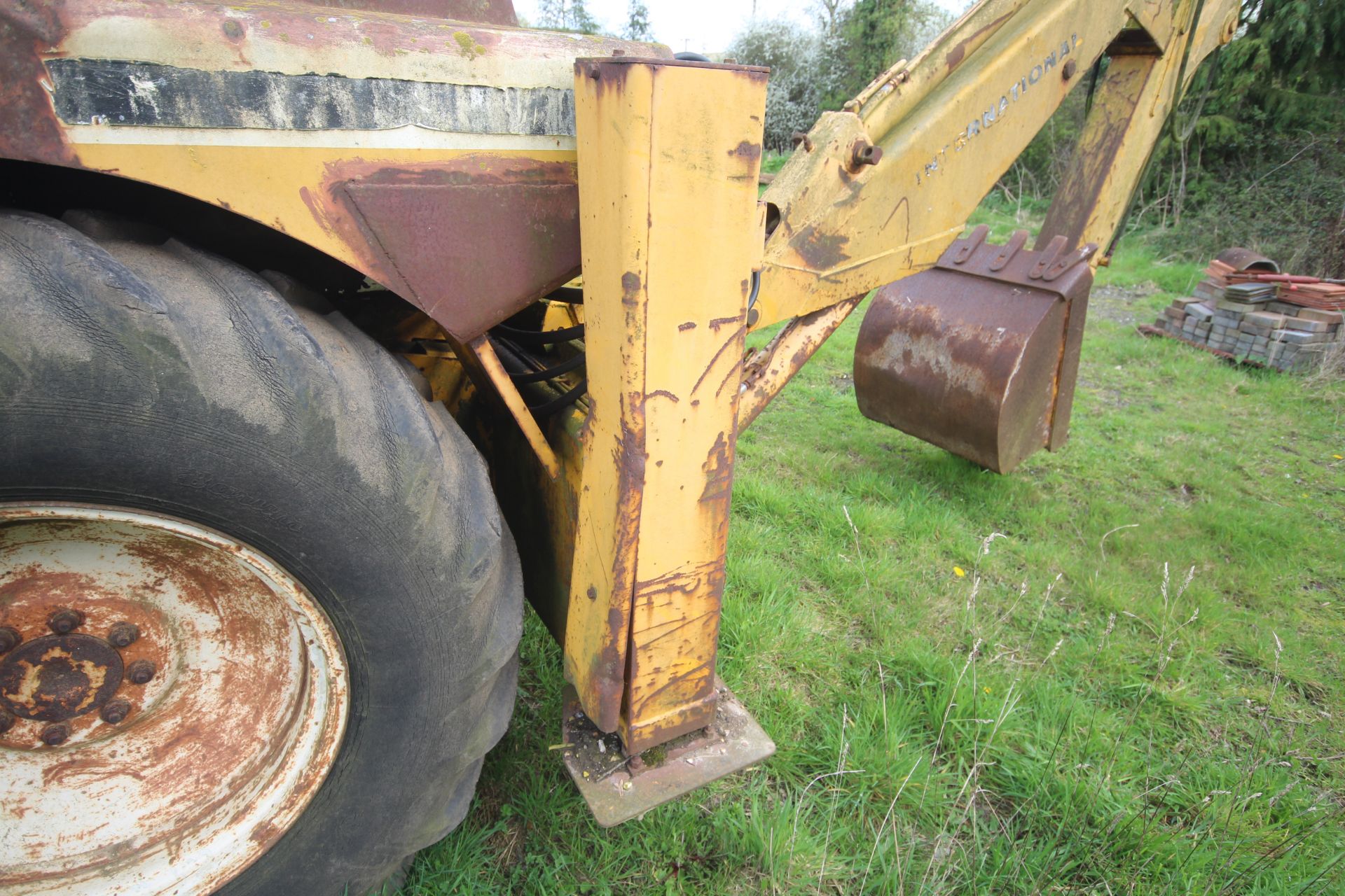 International Harvester 260A 2WD backhoe loader. Registration CWJ 891T (no paperwork). Date of first - Image 69 of 104