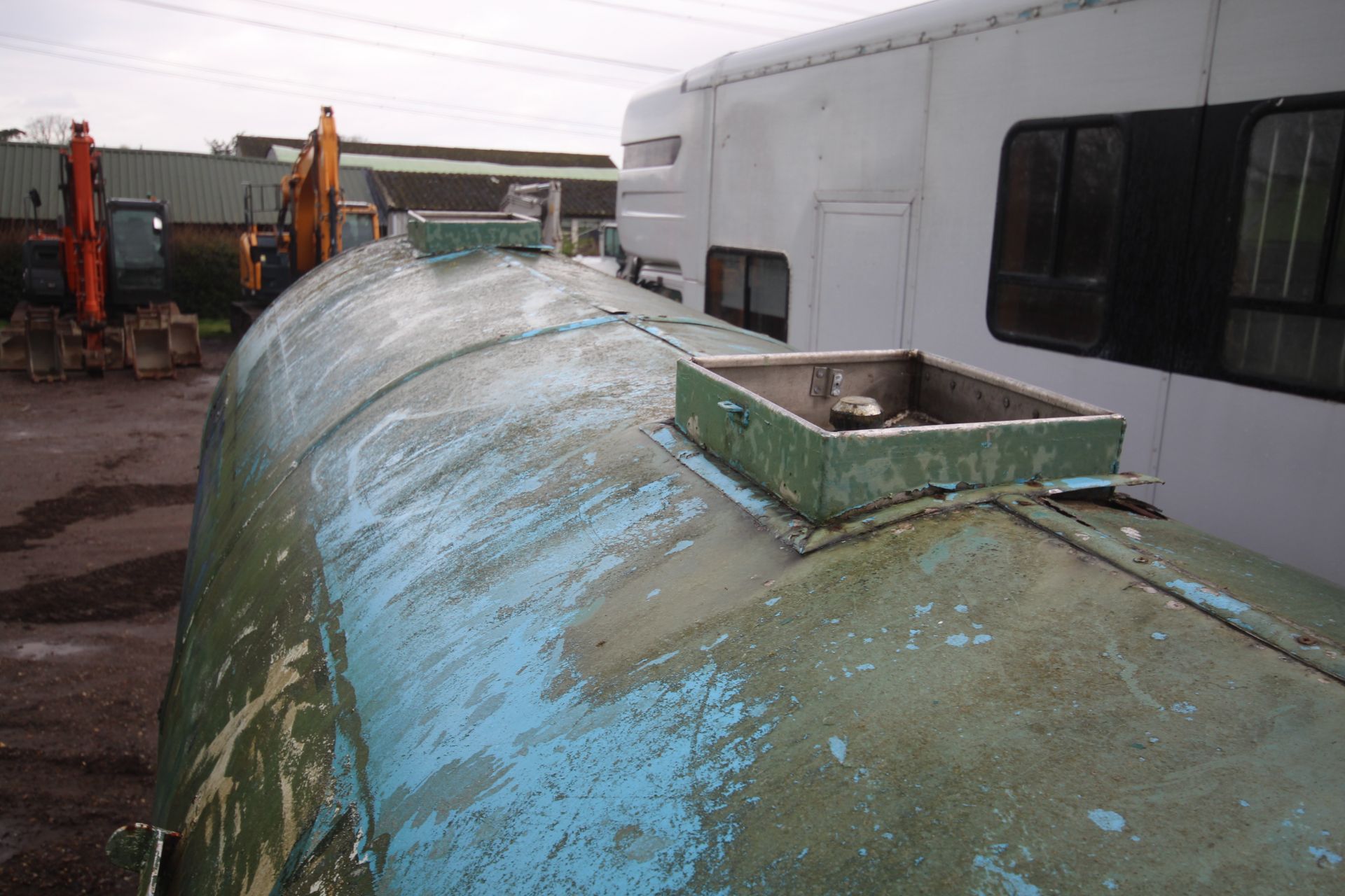 c.16,000L three compartment stainless steel artic bowser. With dolly, chemical locker and Honda - Image 51 of 53