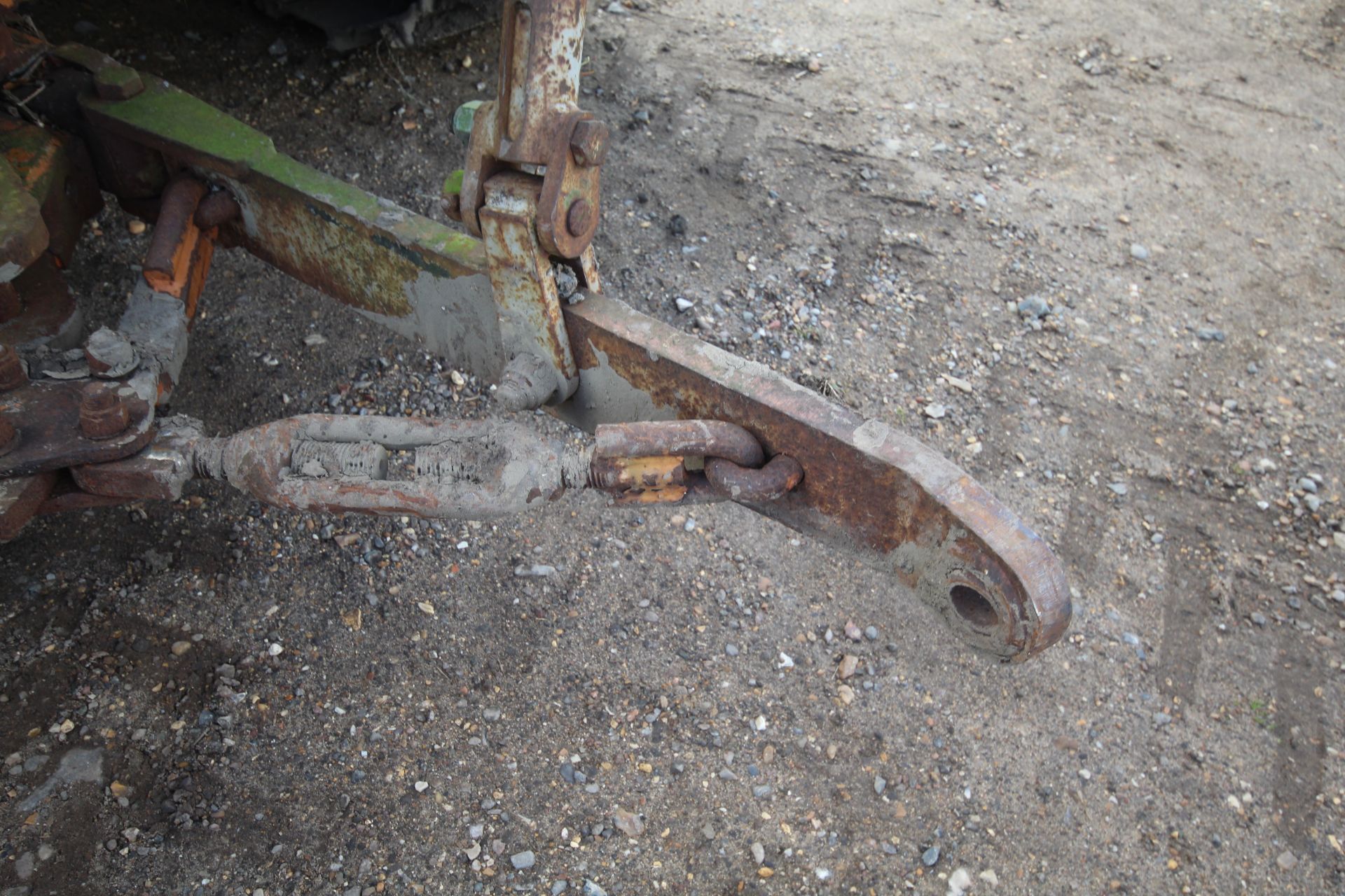 Fiat 100c steel tracked crawler. With Turner rear linkage. Owned from new. Unused for some time - Image 25 of 58