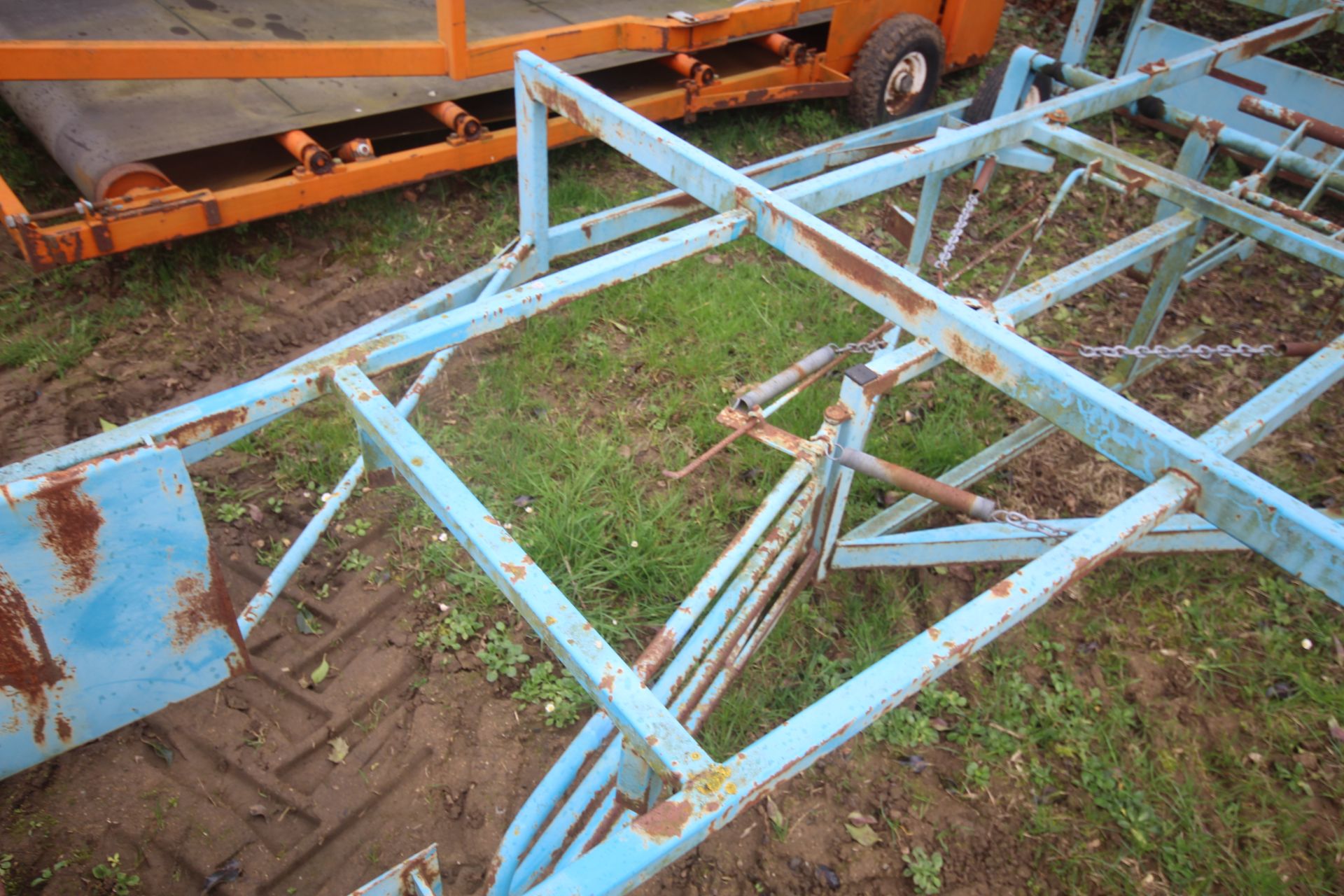 Cooks flat 8 bale sledge. - Image 5 of 15