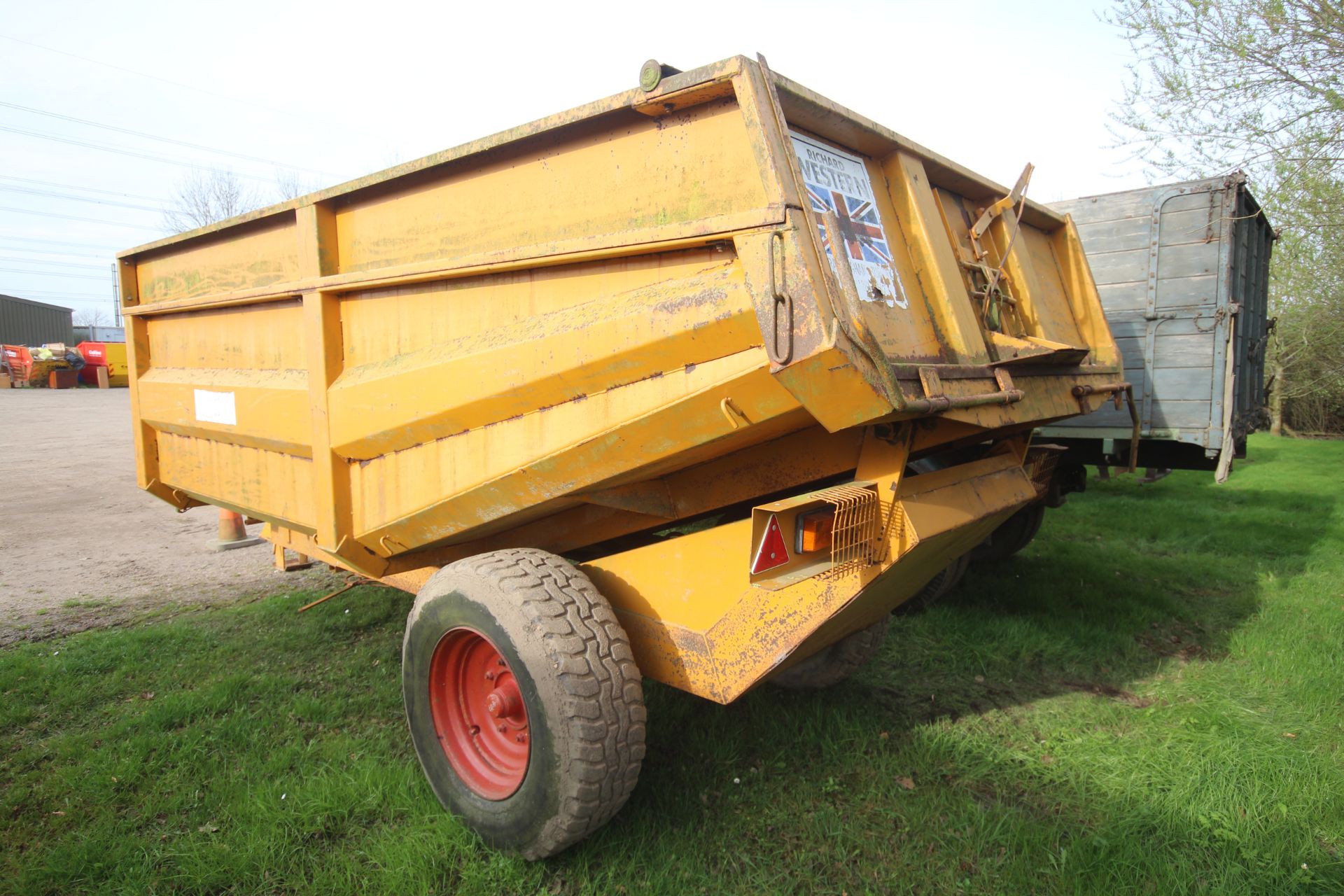 Richard Western 10T single axle dump trailer. 1992. With greedy boards and tailgate. Owned from new. - Image 4 of 23