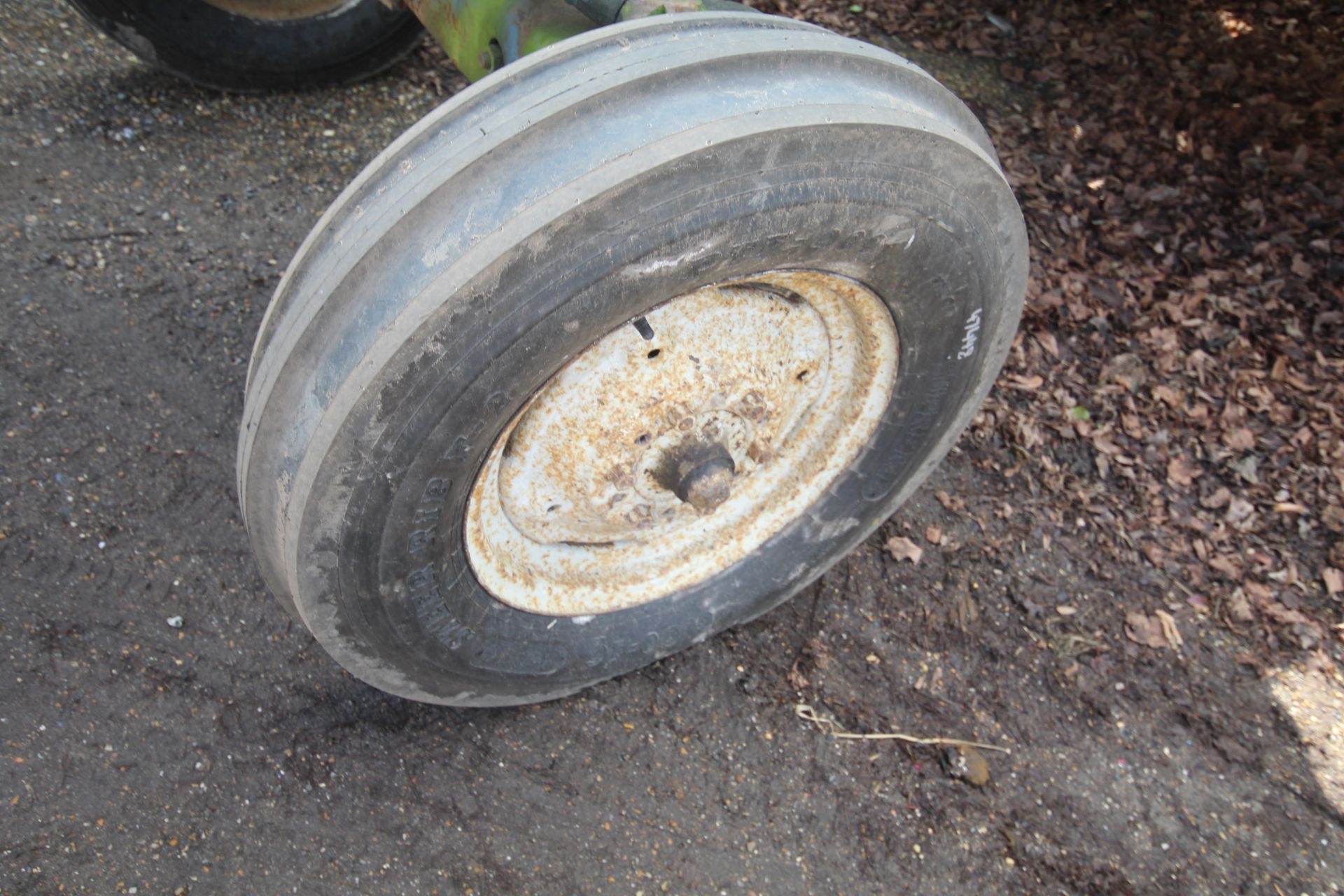 Ford 4000 Pre-Force 2WD tractor. Registration SRT 439F (expired). 13.6R36 rear wheels and tyres @ - Image 11 of 45