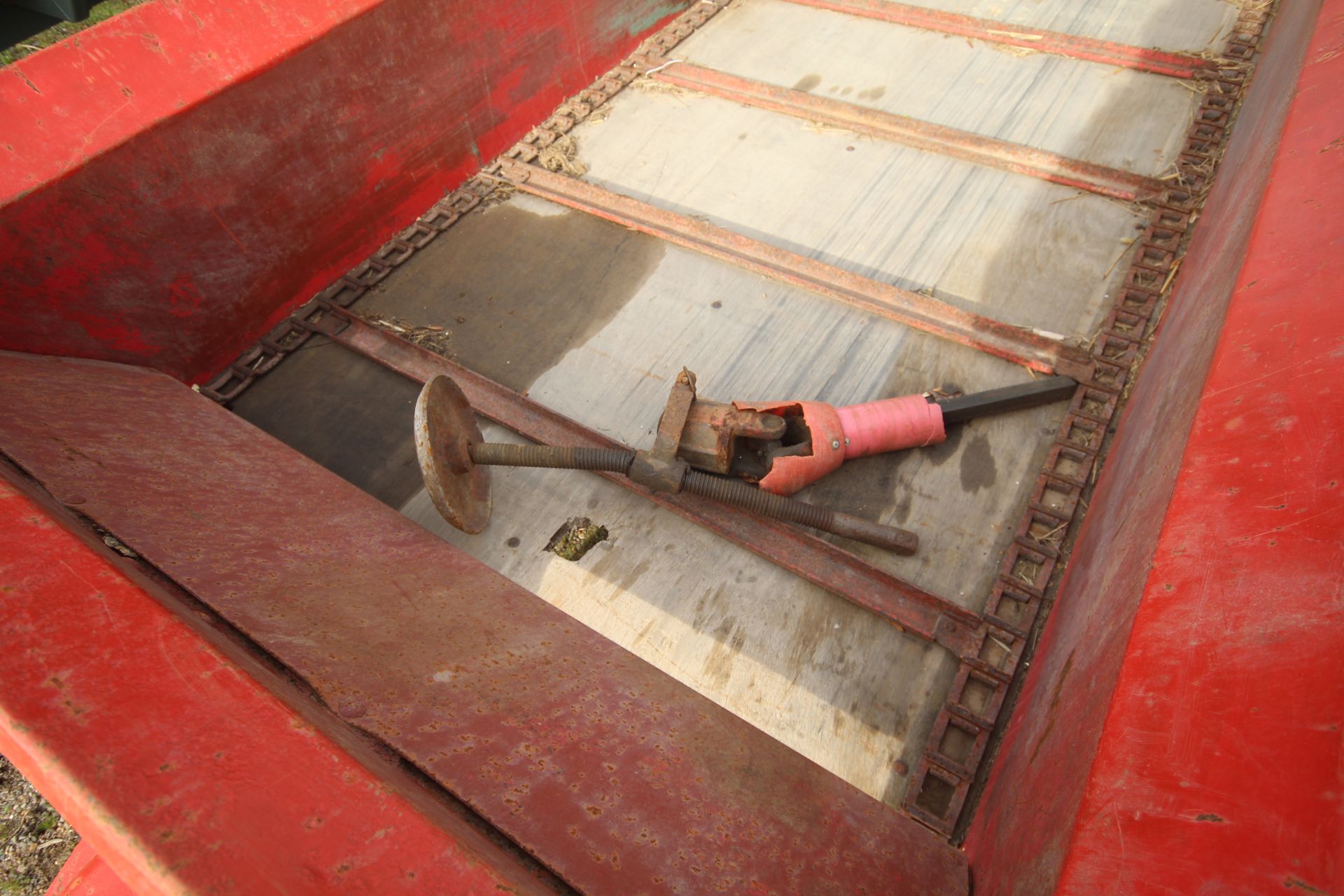 Massey Ferguson single axle muck spreader. V - Image 8 of 14