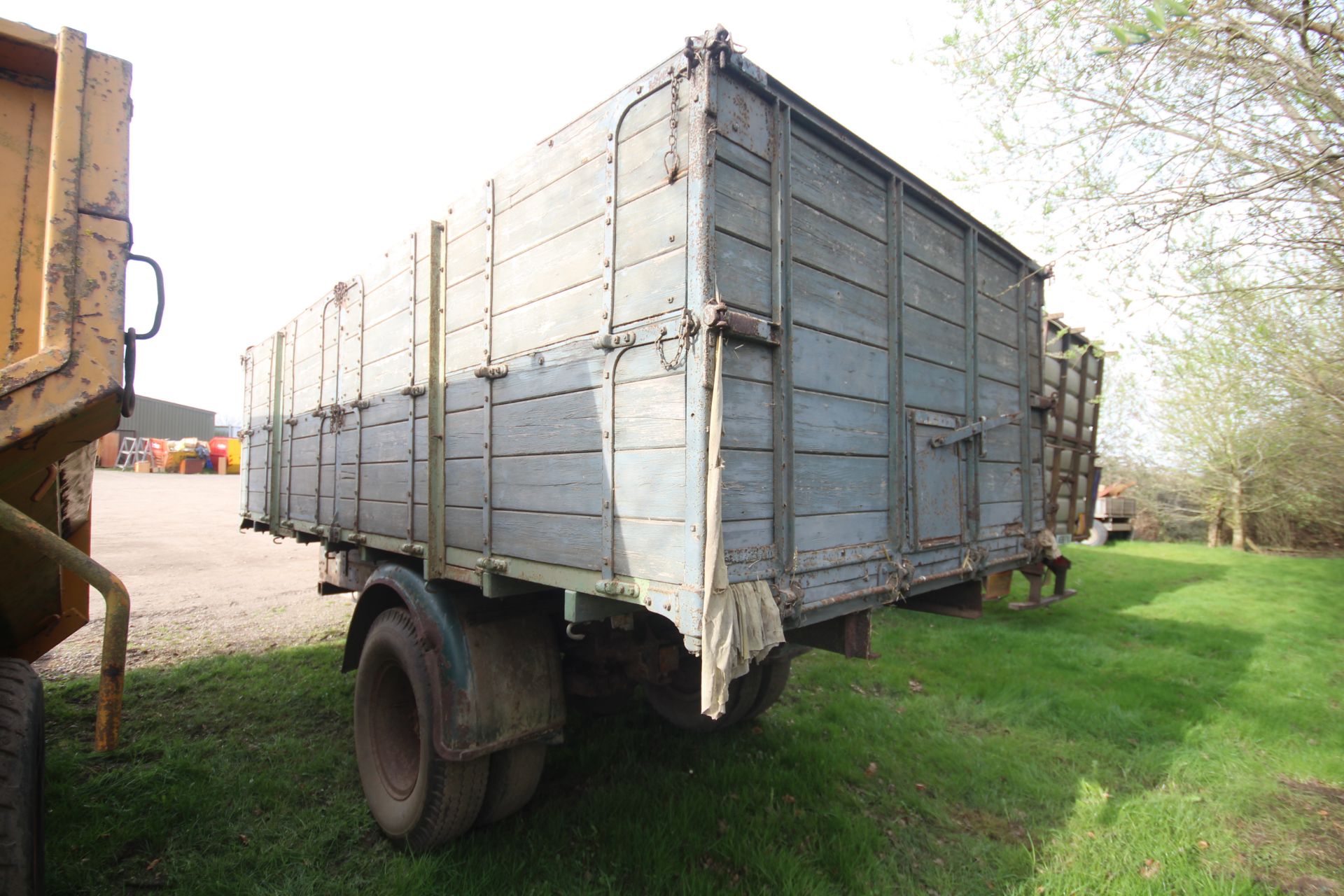 10T single axle lorry conversion wooden sided tipping trailer. - Bild 4 aus 25