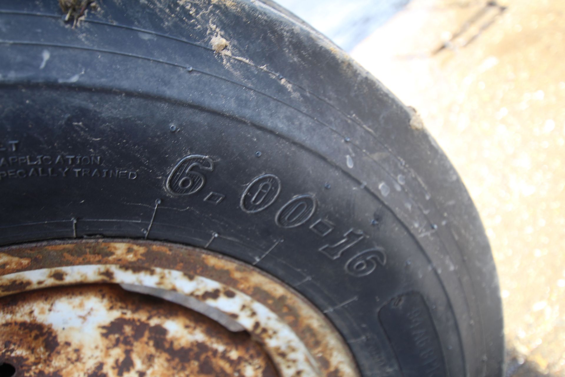 Ford 4000 2WD tractor. Registration TEV 117N. Date of first registration 01/08/1974. 6,619 hours. - Image 10 of 50