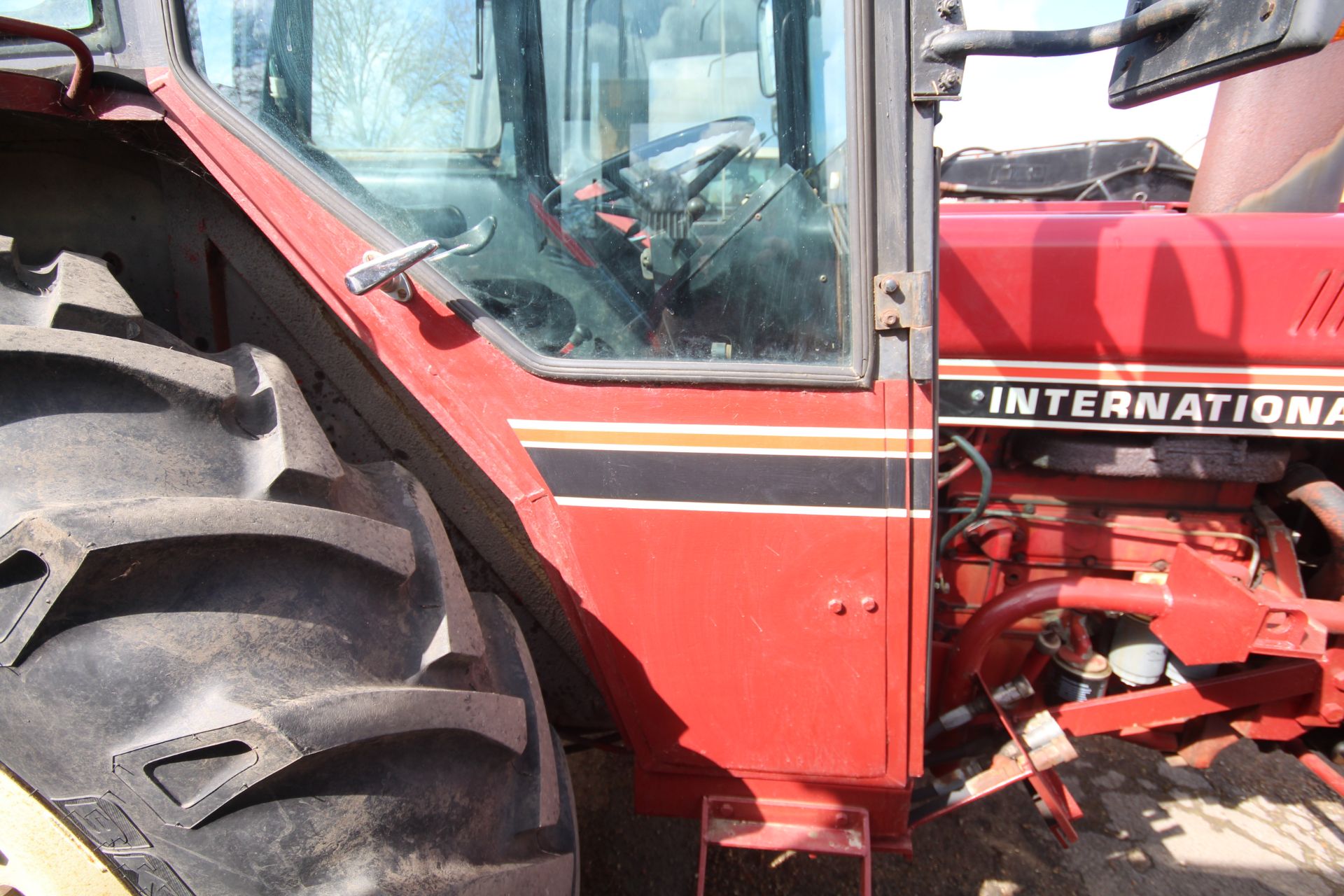 International Hydro 84 2WD tractor. Registration RGV 594W. Date of first registration 19/03/1981. - Image 17 of 62