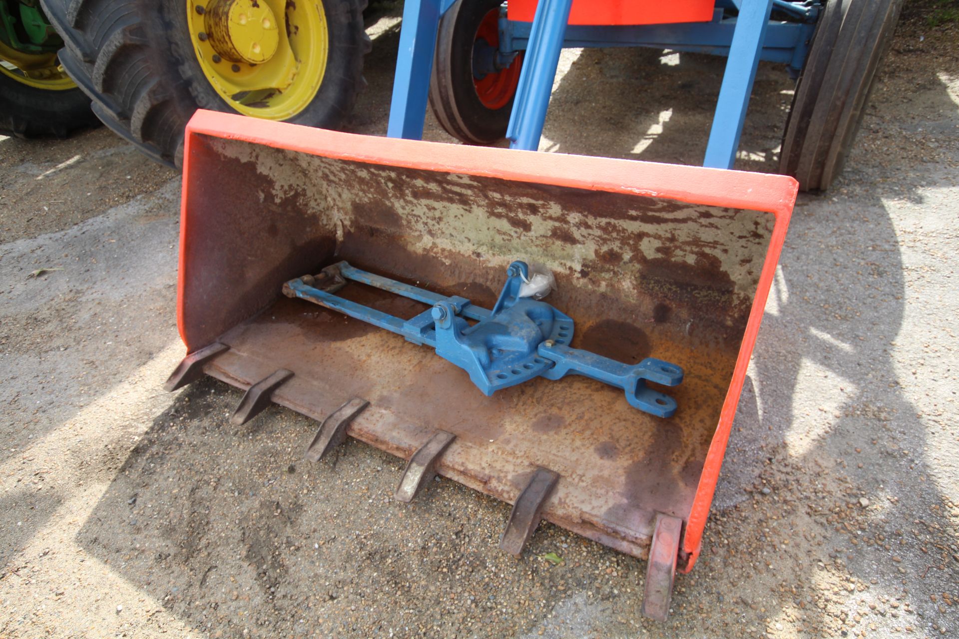 Fordson Power Major 2WD tractor. Registration 708 GUR (no paperwork). 12.4-36 rear wheels and - Image 6 of 54
