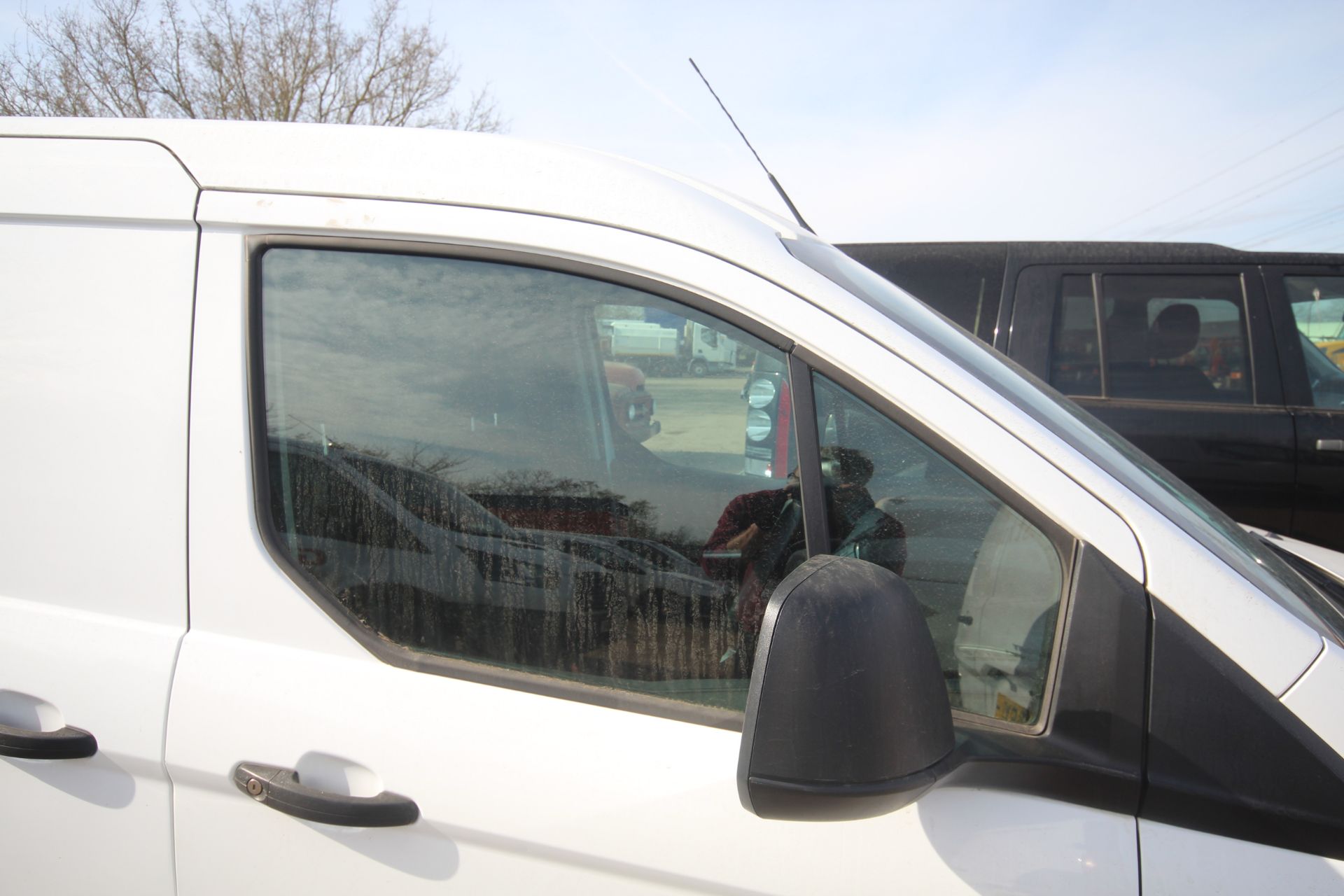 Ford Transit Connect 1.5L diesel crew cab van. Registration FD66 YUN. Date of first registration - Image 11 of 56