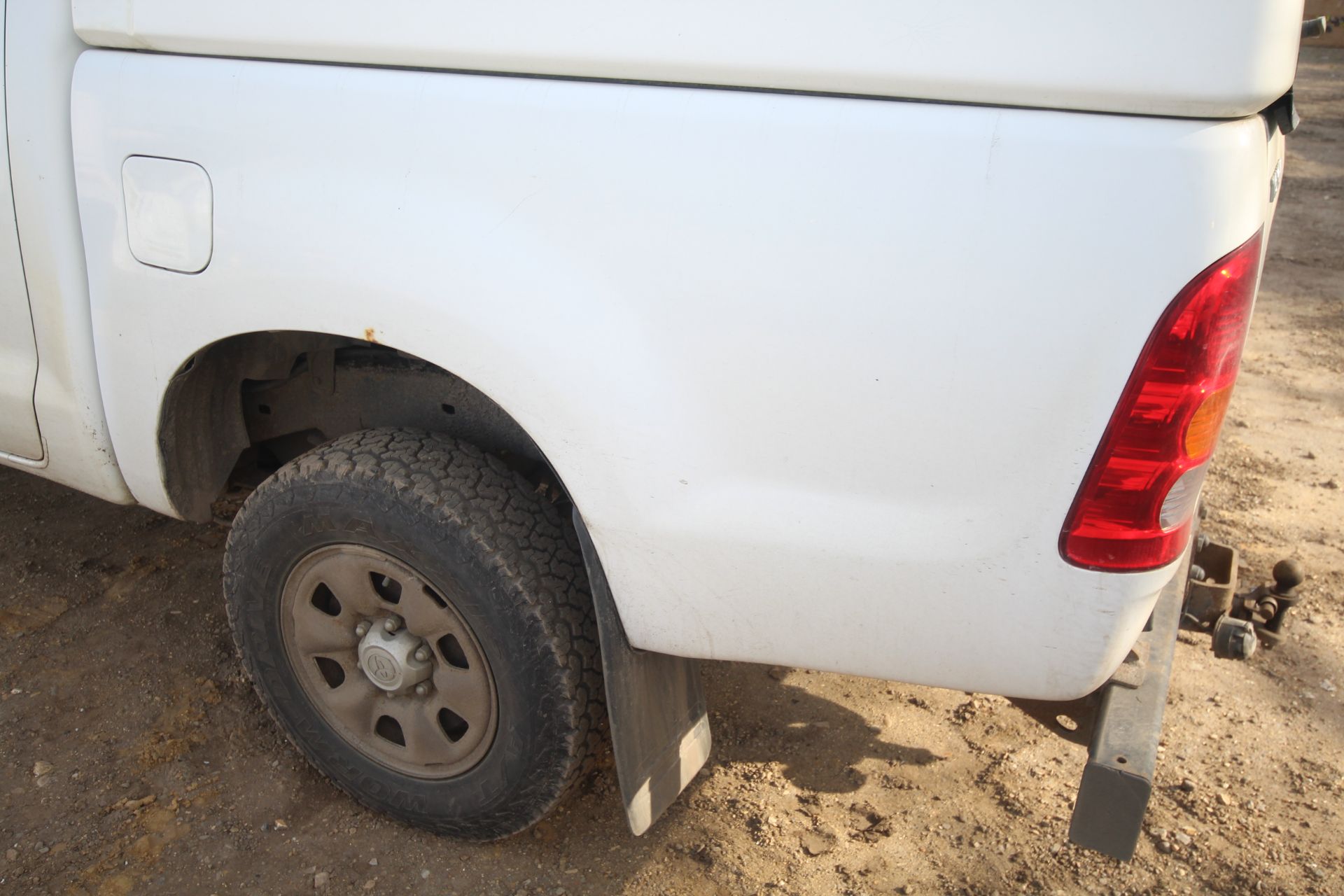 Toyota Hilux 2.5L diesel manual double cab pick-up. Registration FD11 UHA. Date of first - Image 22 of 58