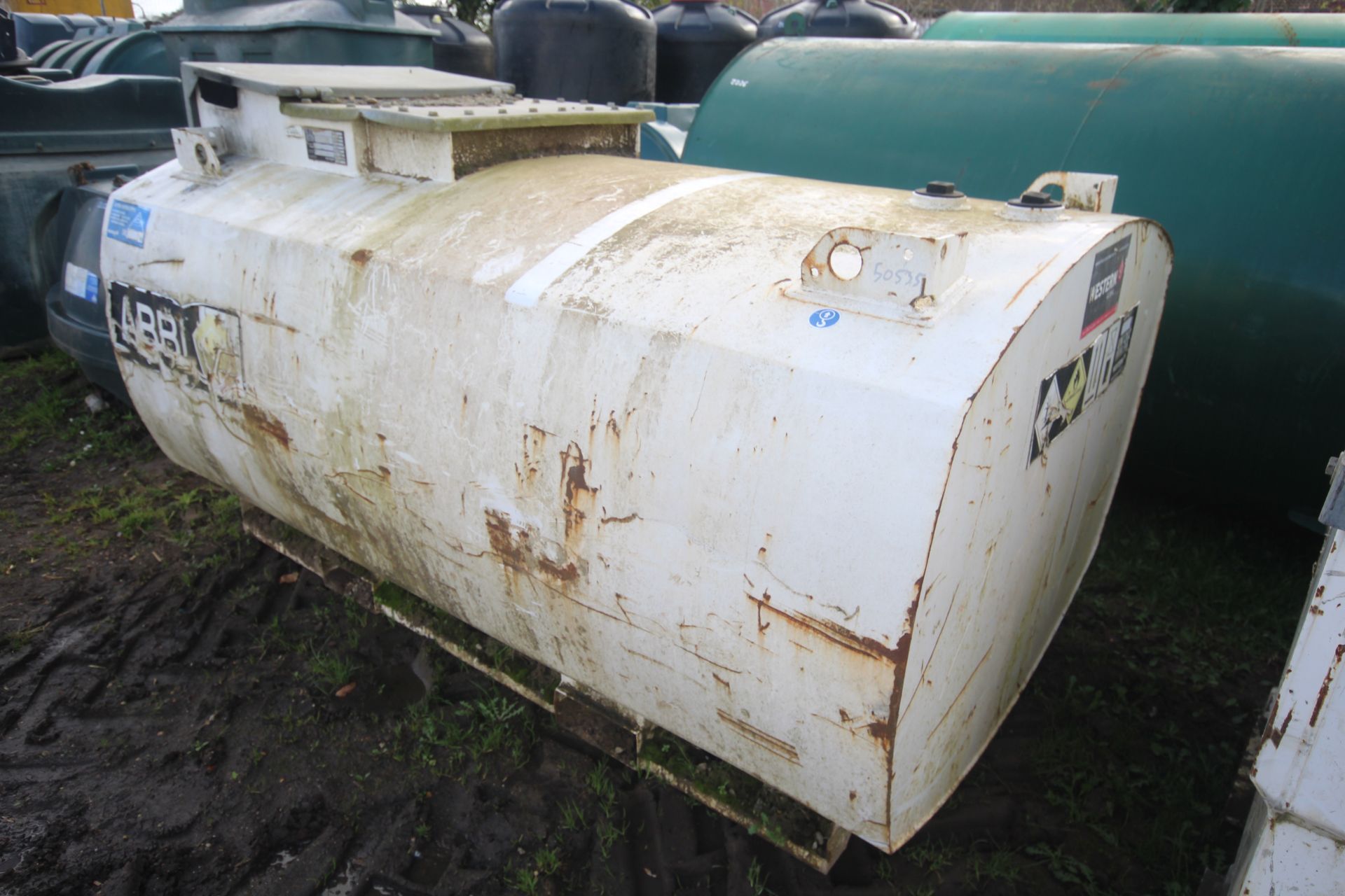 Western Abbi 1,940L bunded steel site fuel tank. With manual pump. For sale on behalf of the - Bild 4 aus 8