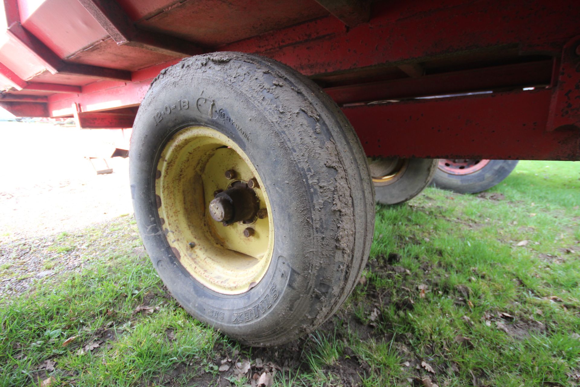 Massey Ferguson/ Weeks 6T single axle tipping trailer. From a local Deceased estate. - Image 17 of 27