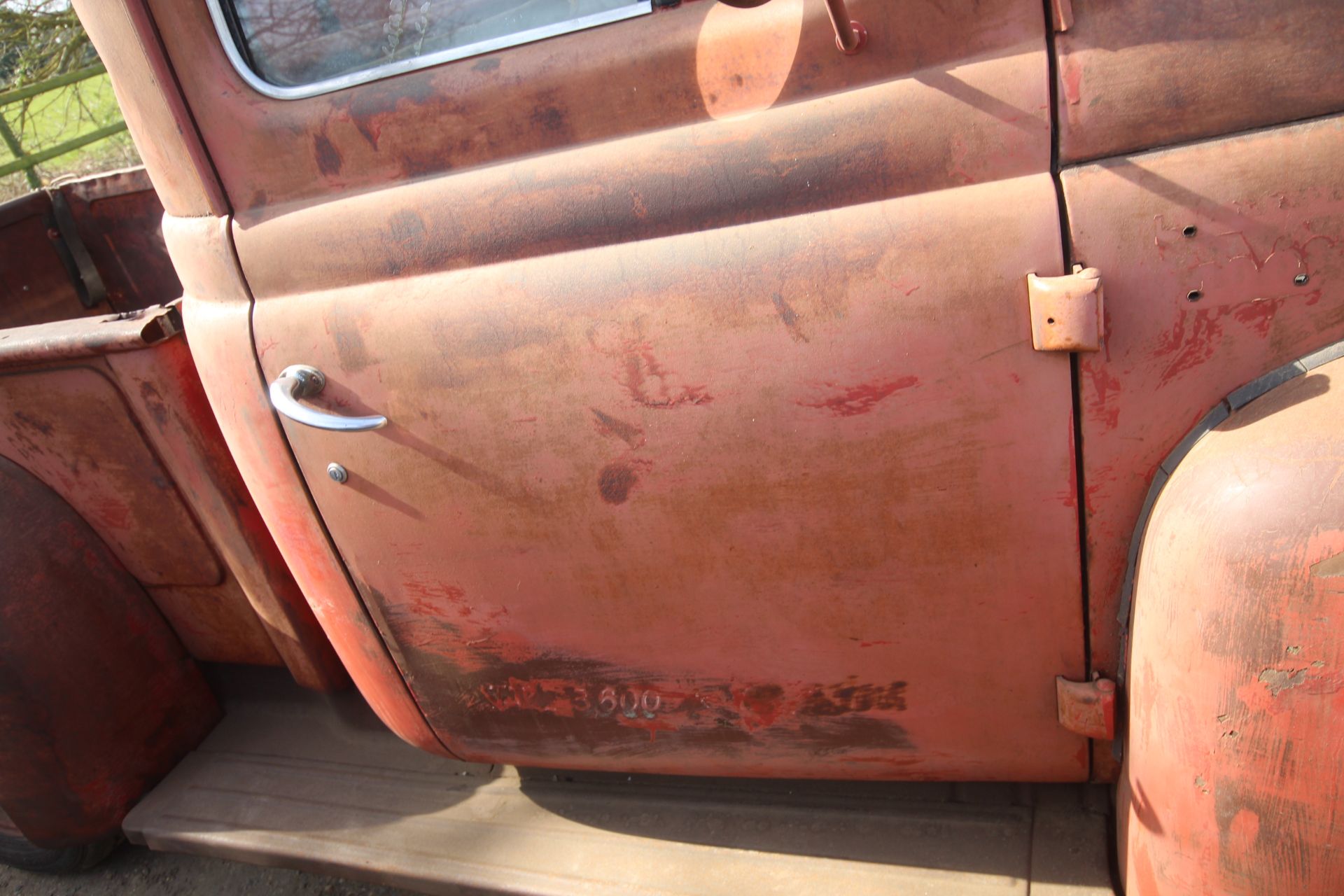 International R100 petrol pick-up. Registration 161 XVY. 1954. Vendor reports a lot of - Image 14 of 54