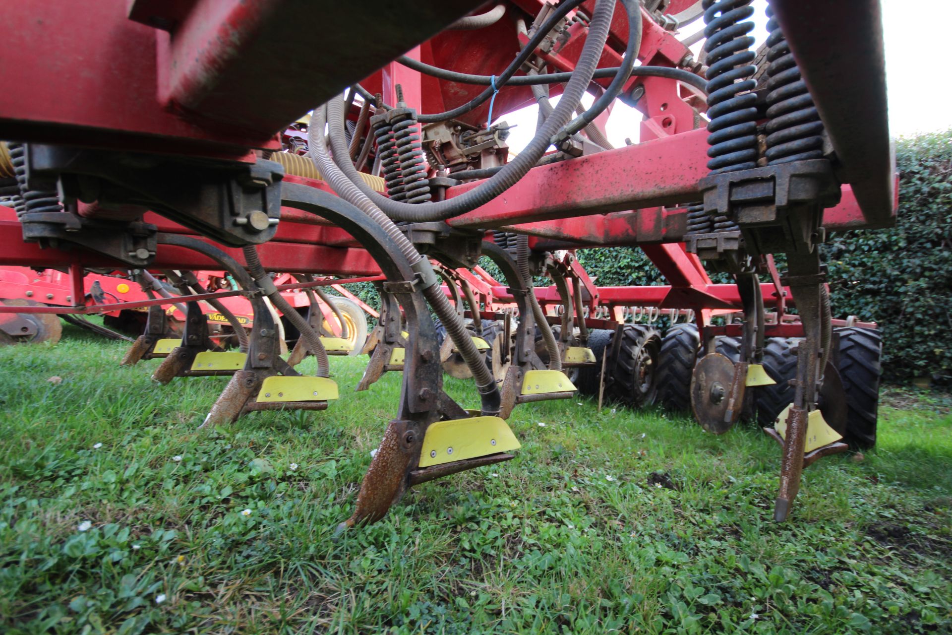 Horsch CO4 4m tine drill. With tramline, control box, various spares and manuals. V. - Image 43 of 54