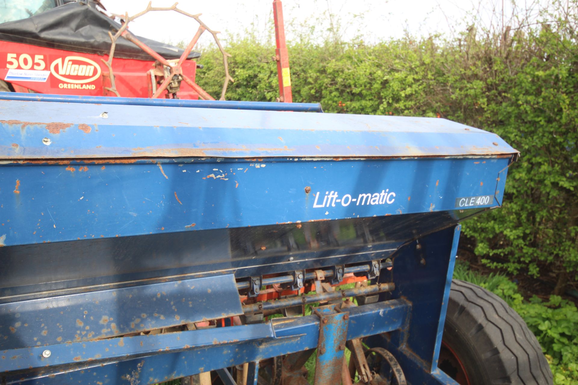 Nordsten 3m spring tine drill. Previously used for maize. Manual held. V - Image 28 of 56