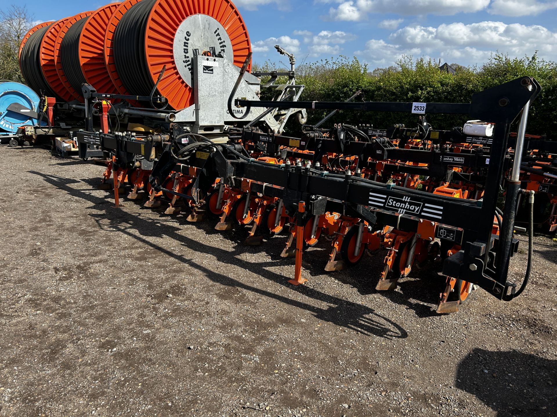 Stanhay Rallye 592 hdraulic folding 12 row beet drill. With bout markers. V - Image 2 of 28