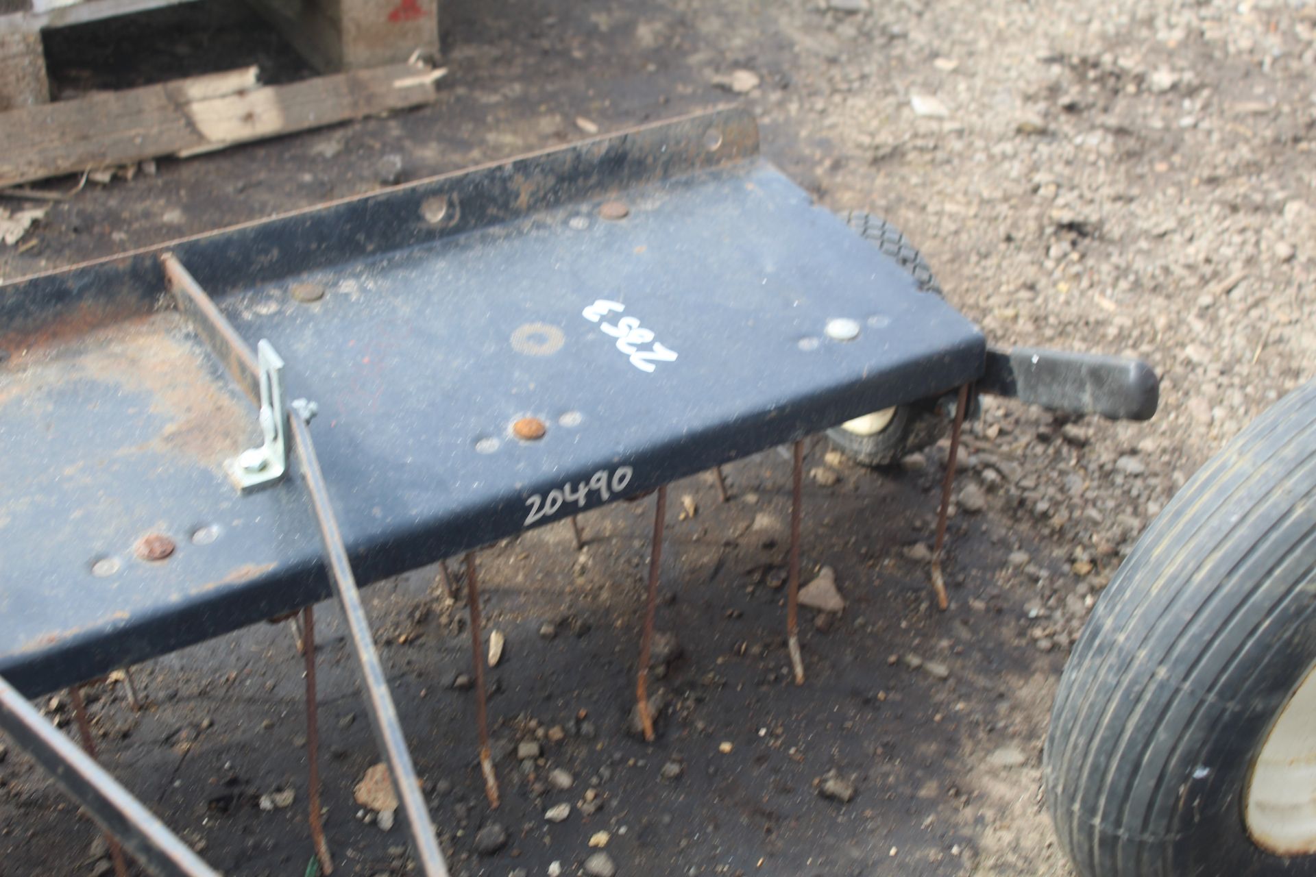 Lawn rake for ride-on mower. - Image 5 of 7