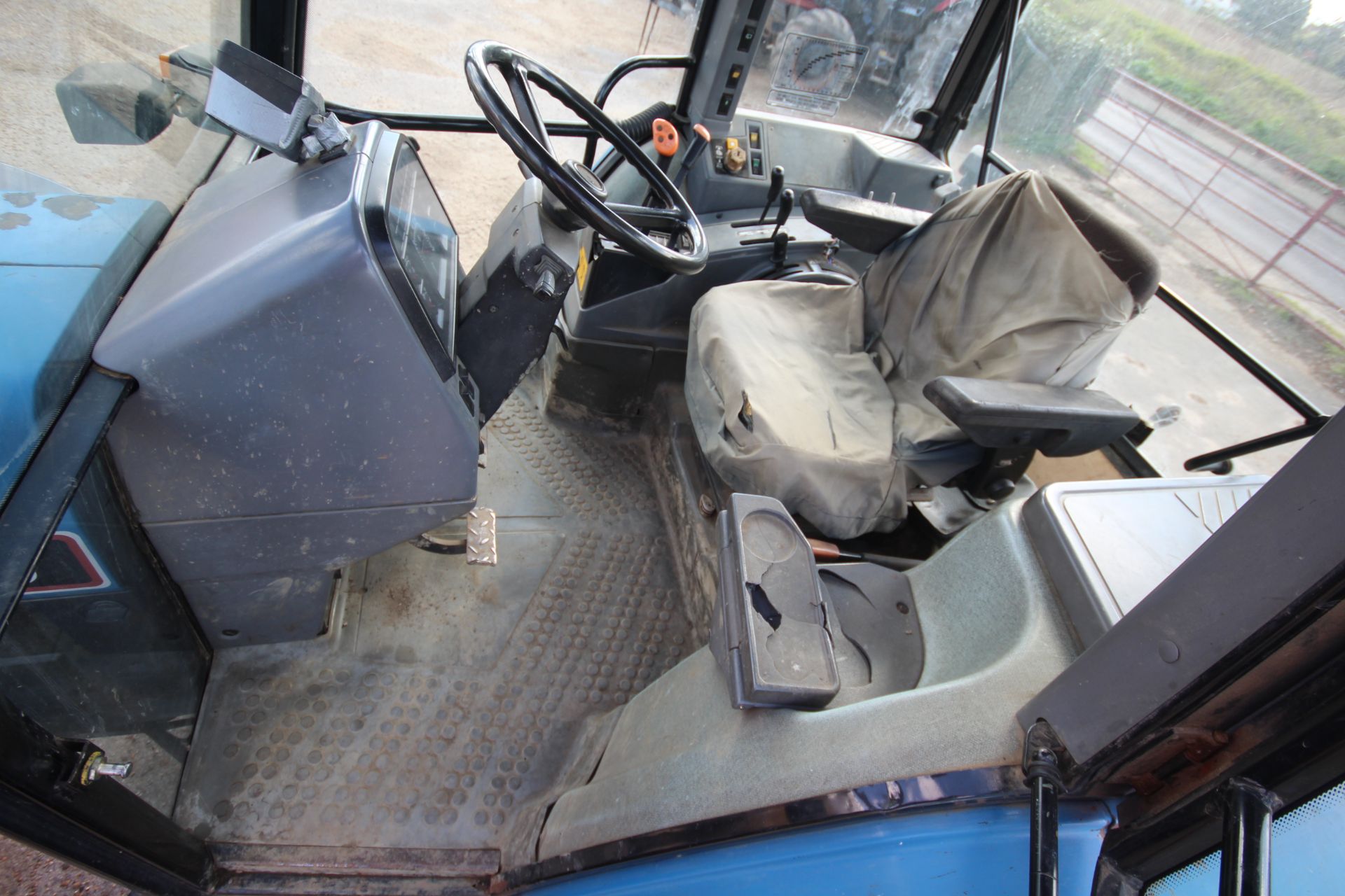 Ford 6640 Powerstar SLE 4WD tractor. Registration M622 WVW. Date of first registration 09/01/1995. - Image 45 of 67