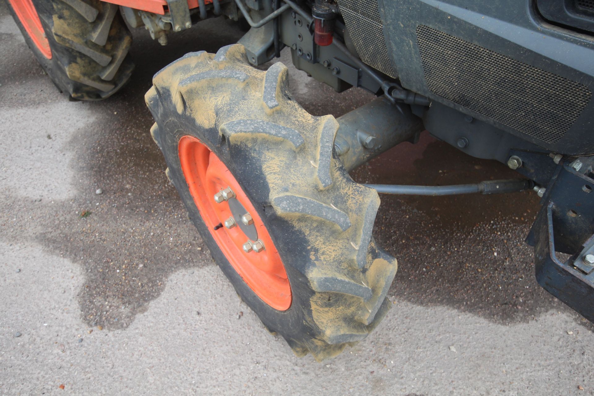 Kubota L3200 4WD compact tractor. Registration AY15 CYZ. Date of first registration xx/xx/2015. - Image 6 of 30