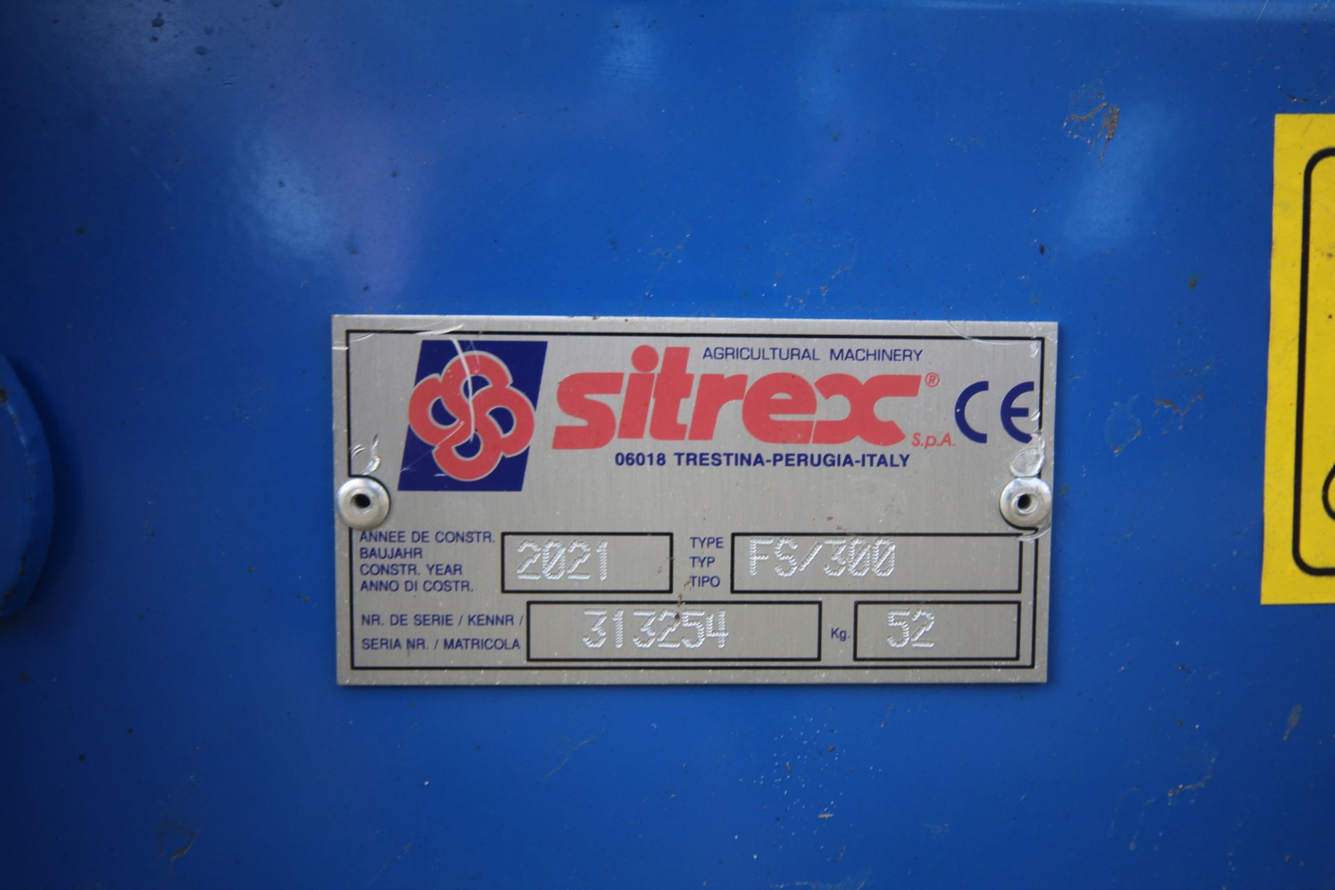 Unused Fleming 300L single disc fertiliser spreader. - Image 10 of 10
