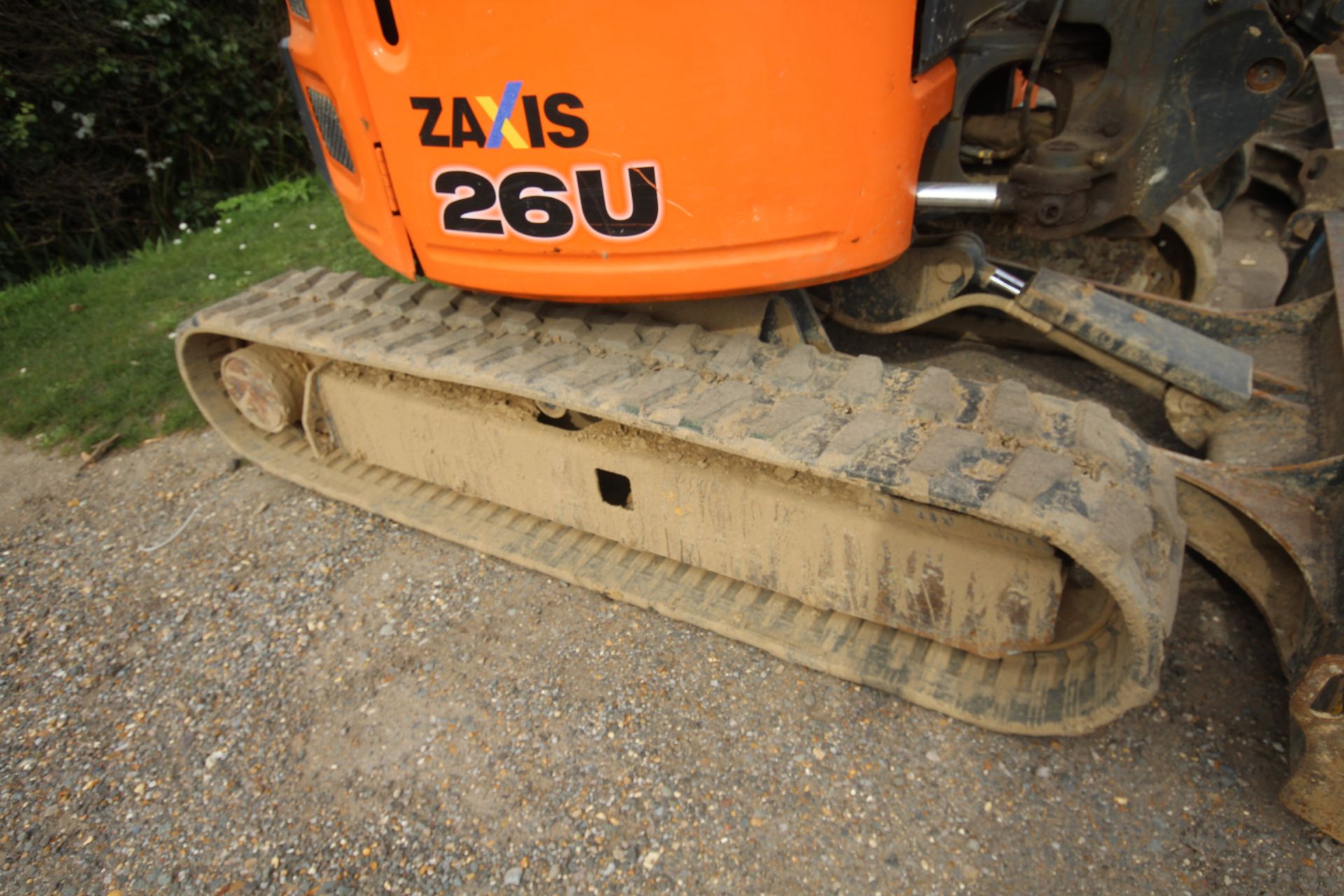 Hitachi Z-Axis 26U-5a 2.6T rubber track excavator. 2018. 2,061 hours. Serial number HCM - Bild 20 aus 61