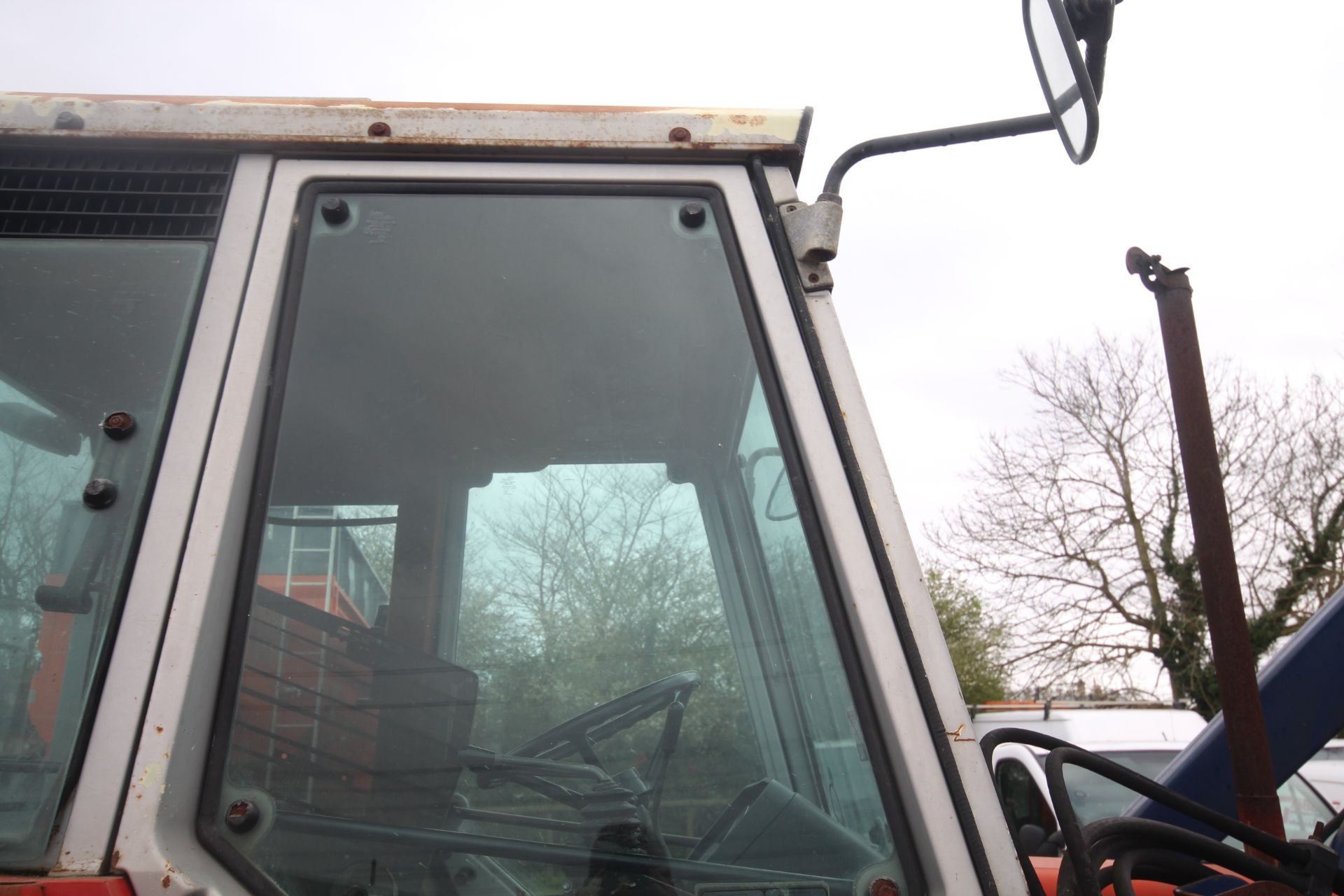 Massey Ferguson 698 4WD tractor. Registration DVF 568Y. Date of first registration 04/01/1983. 6,591 - Image 32 of 58