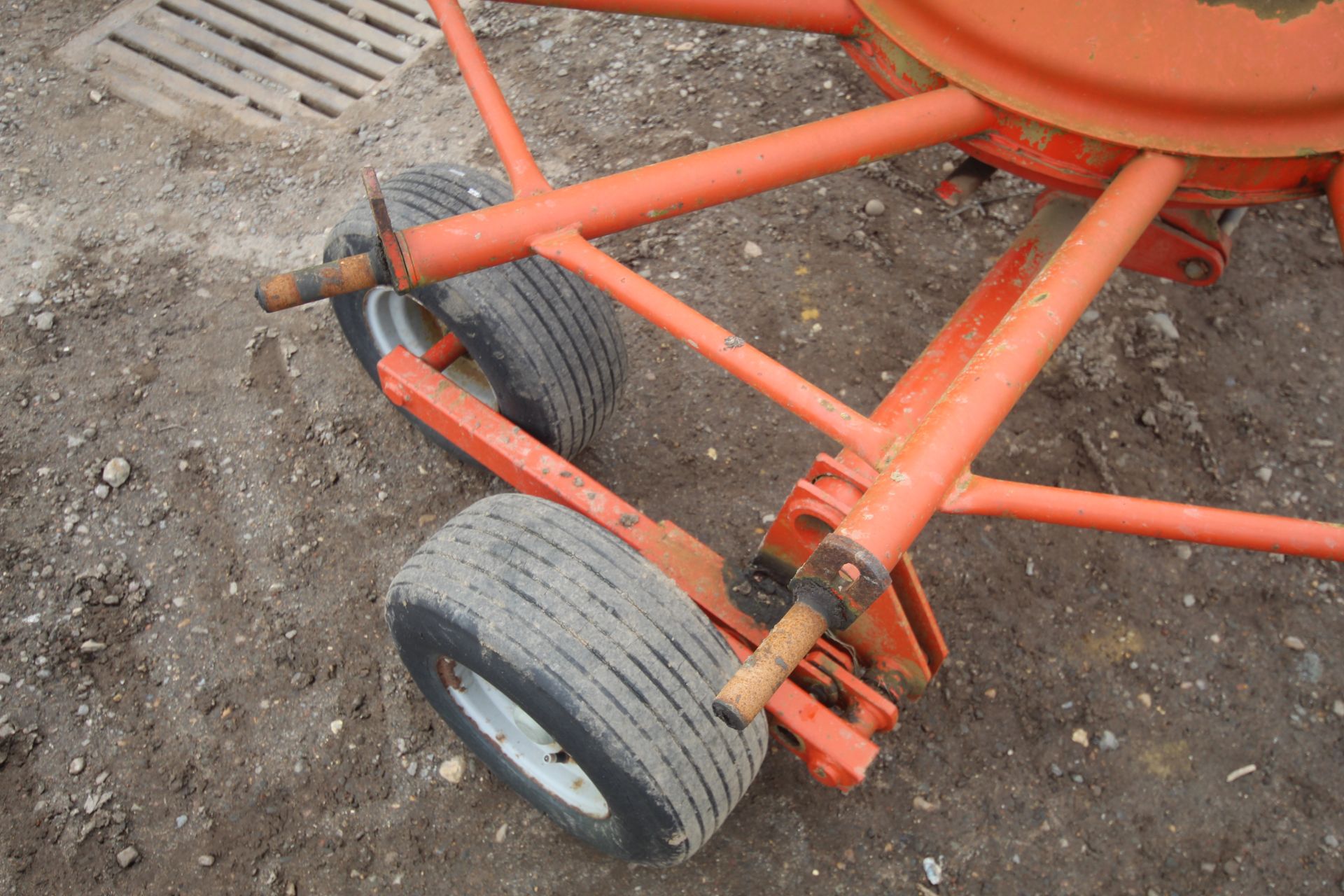 SIP Star 4.7m single rotor hay rake. Manual held. V - Image 10 of 15