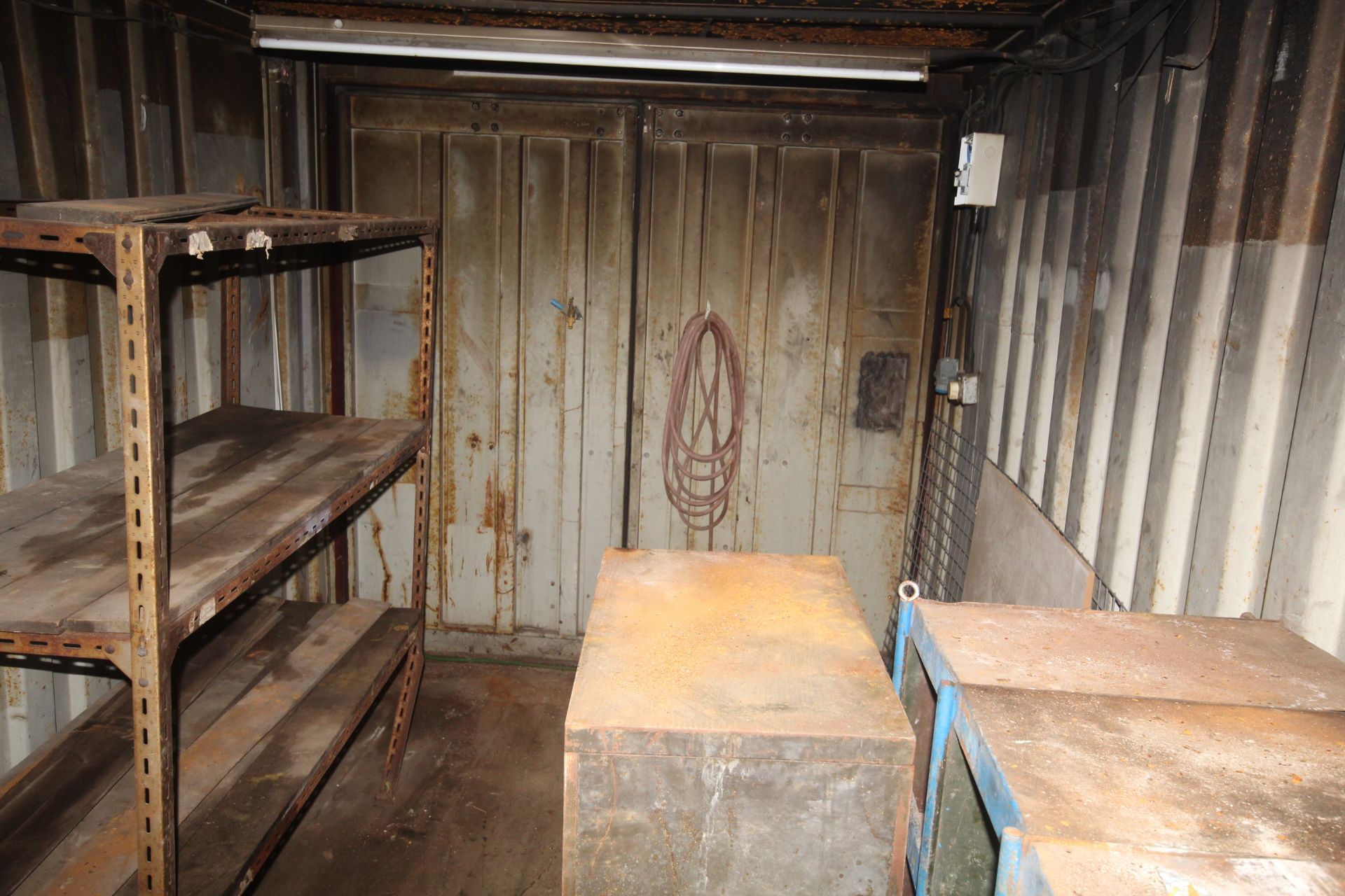 20ft shipping container. Previously used as workshop. With bench and storage racks. - Image 8 of 10