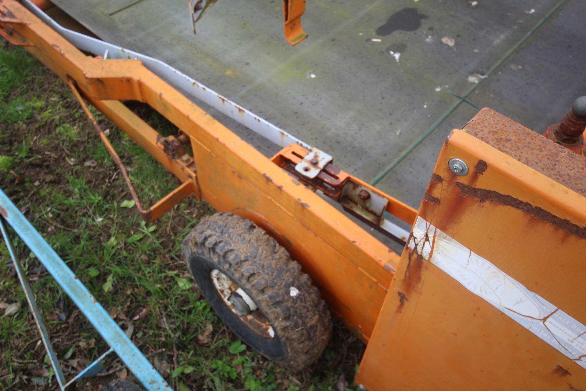 Ritchie Cook high capacity flat 8 belt sledge. 1999. Serial number 981 297. With baler drawbar, - Image 15 of 20