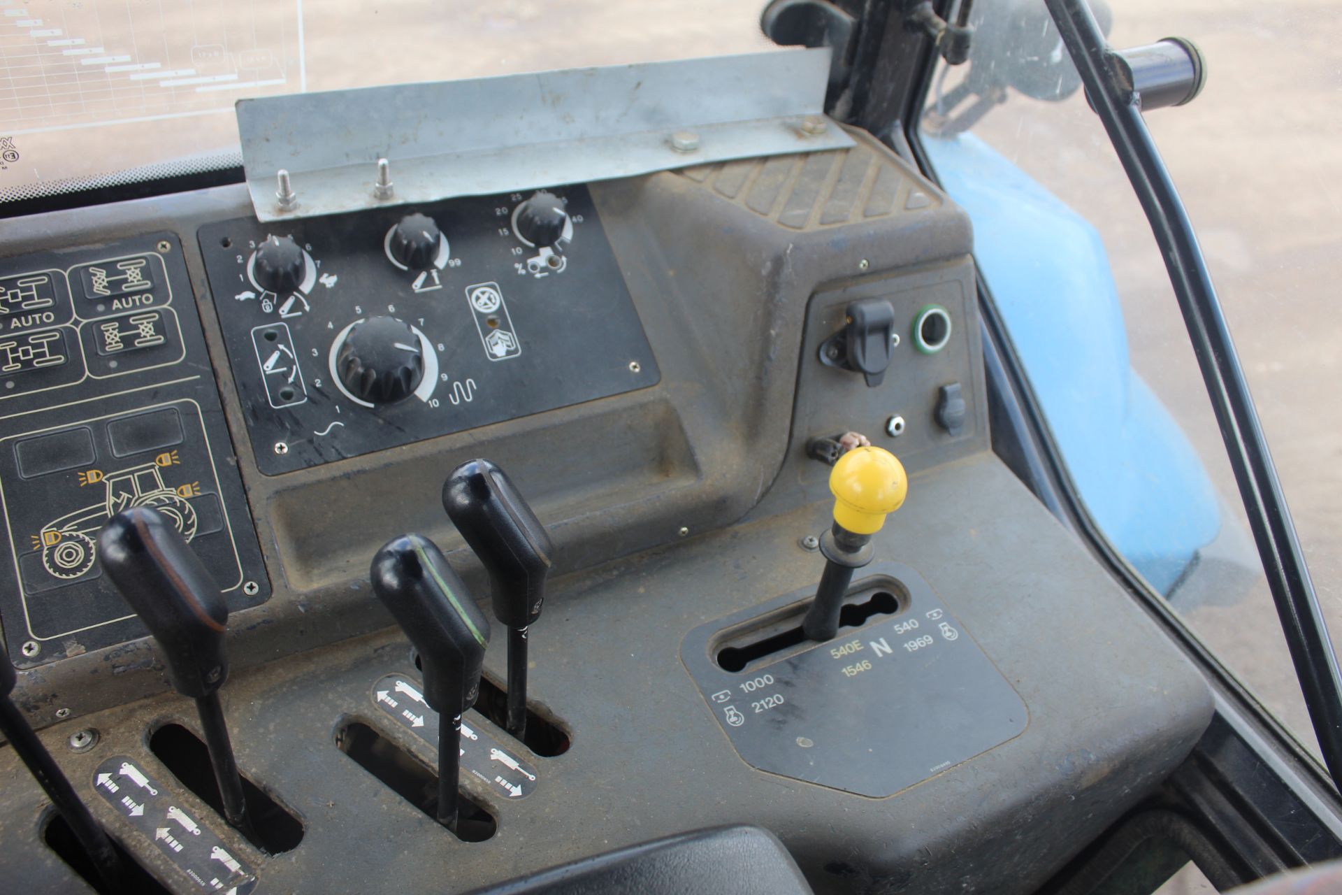 New Holland TM150 4WD tractor. Registration X501 NTW. Date of first registration 01/09/2000. Showing - Image 75 of 88