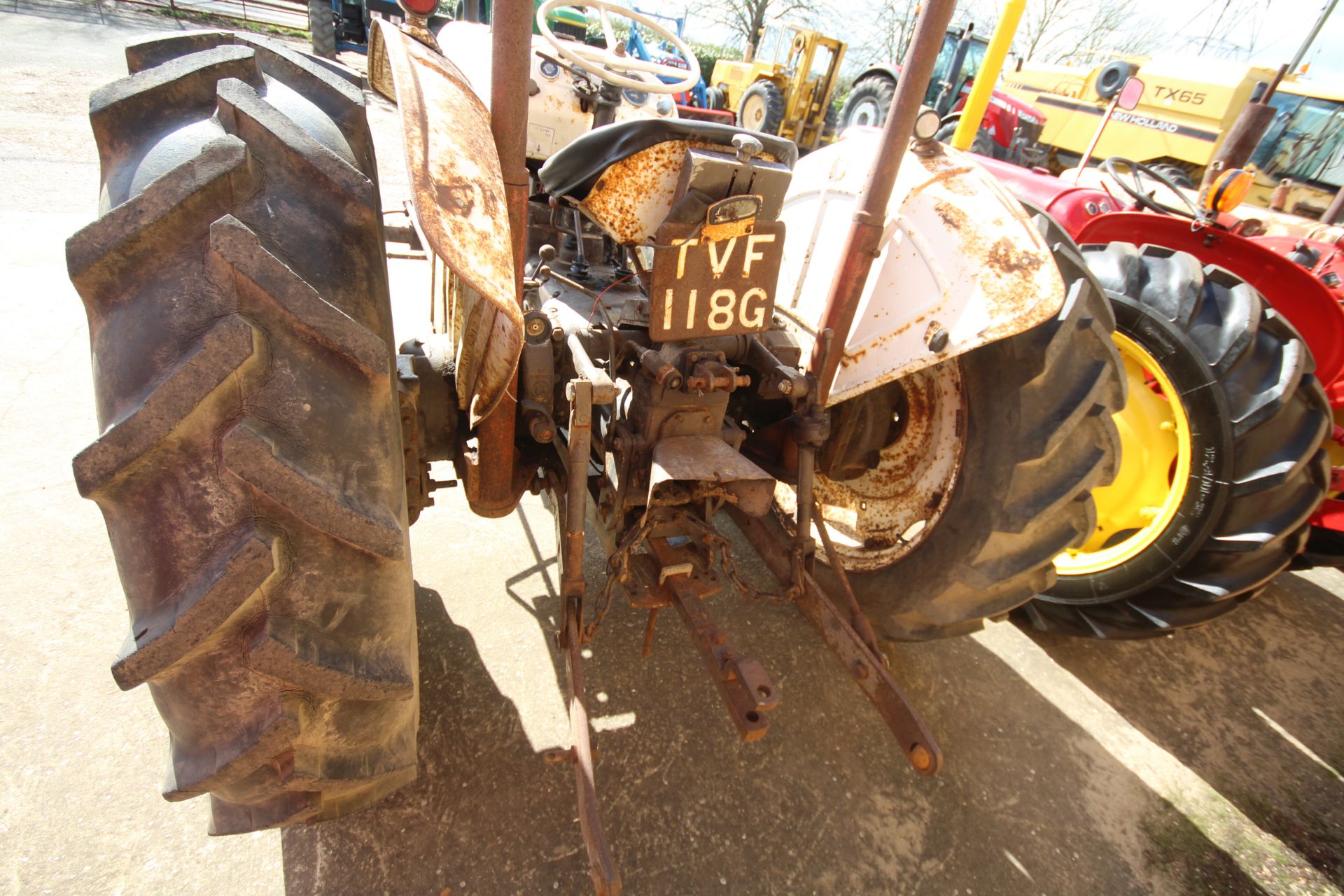 David Brown 990 Selectamatic 2WD tractor. Registration TVF 118G. Date of first registration 10/04/ - Image 20 of 50