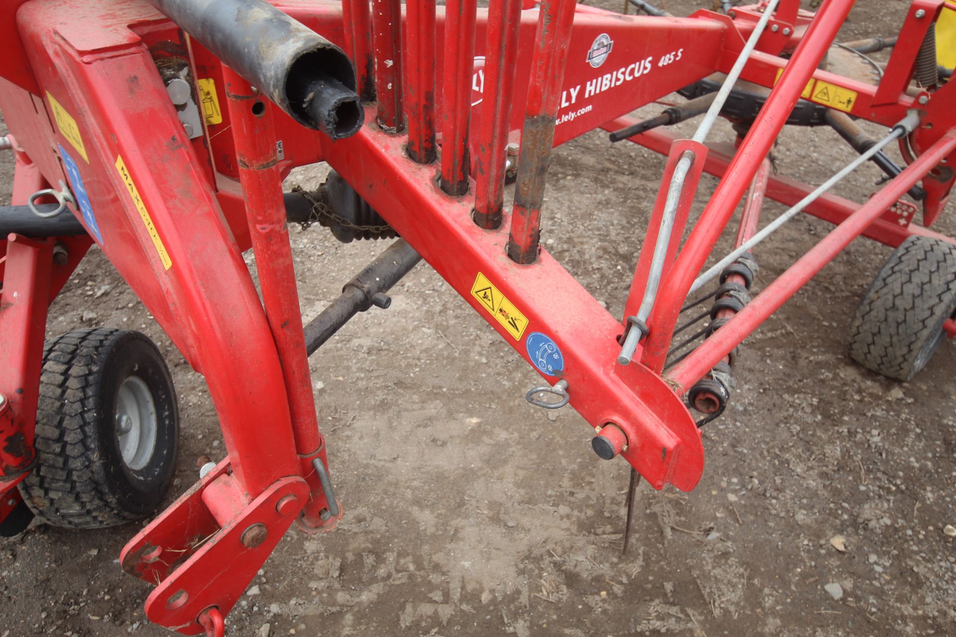 Lely Hibiscus 458S single rotor rake. Serial number 0003127837. V - Image 4 of 15
