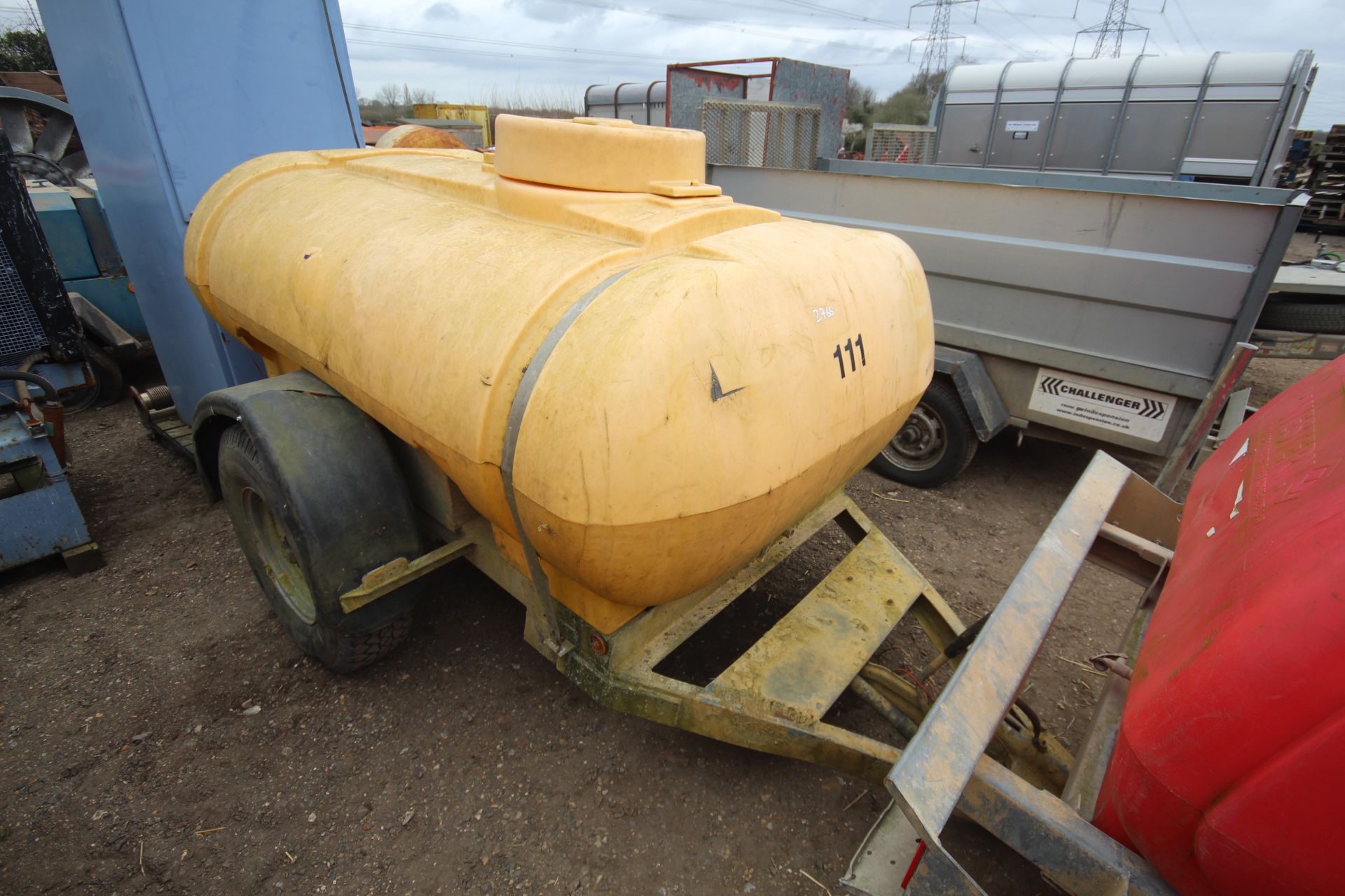 1,000L single axle fast tow water bowser. V
