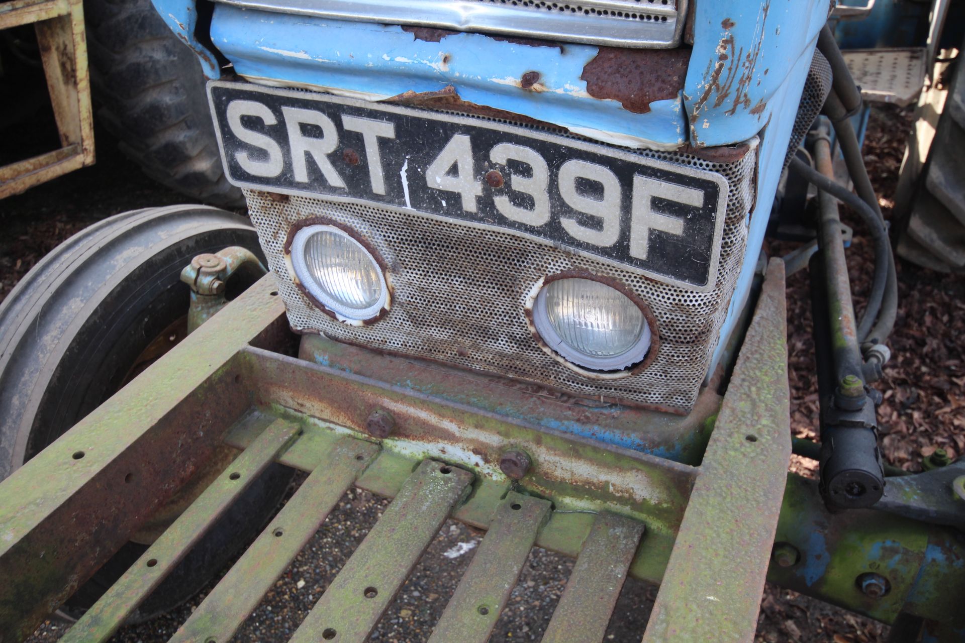 Ford 4000 Pre-Force 2WD tractor. Registration SRT 439F (expired). 13.6R36 rear wheels and tyres @ - Image 8 of 45