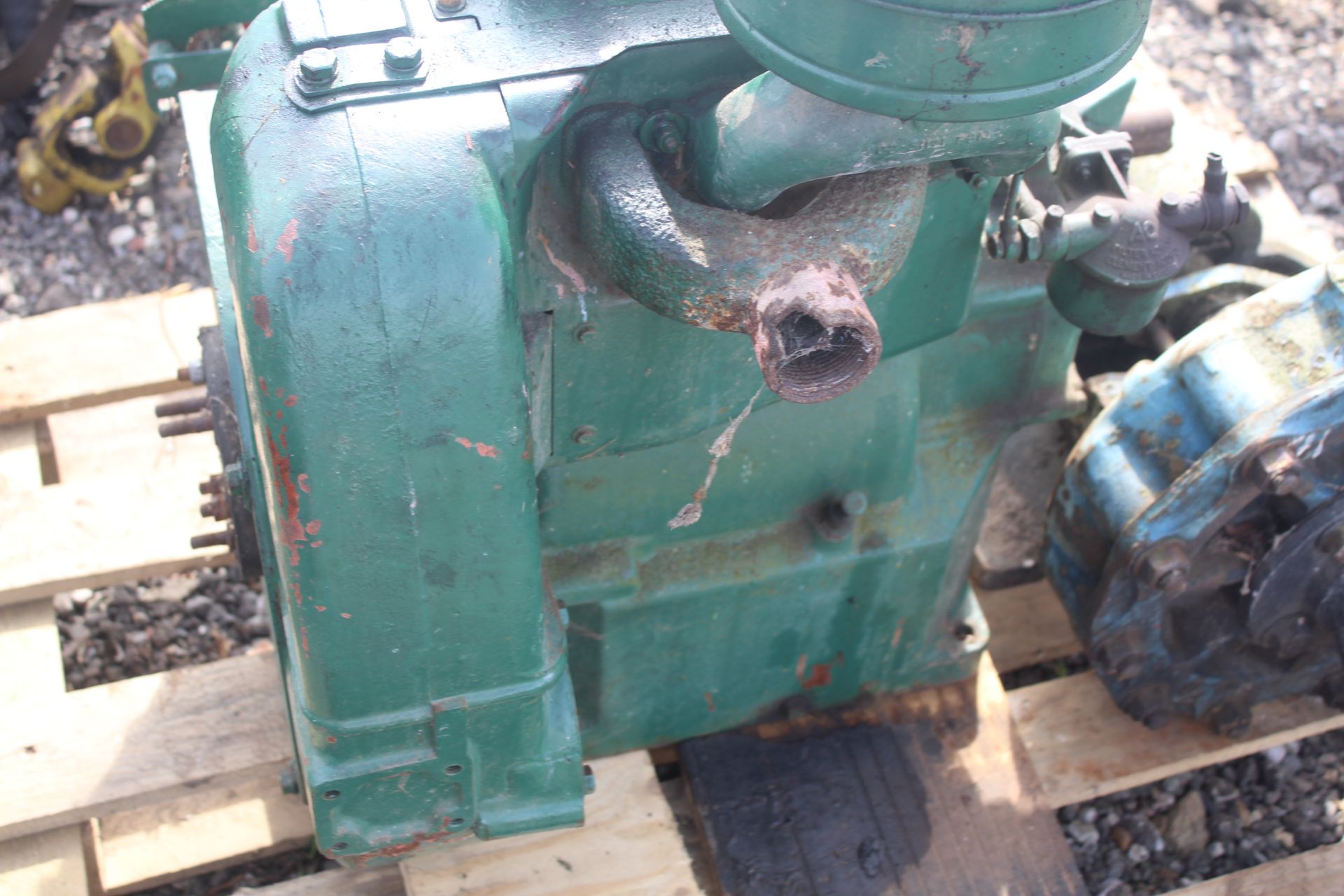 Lister 2cyl diesel engine and a pump. V - Image 9 of 11