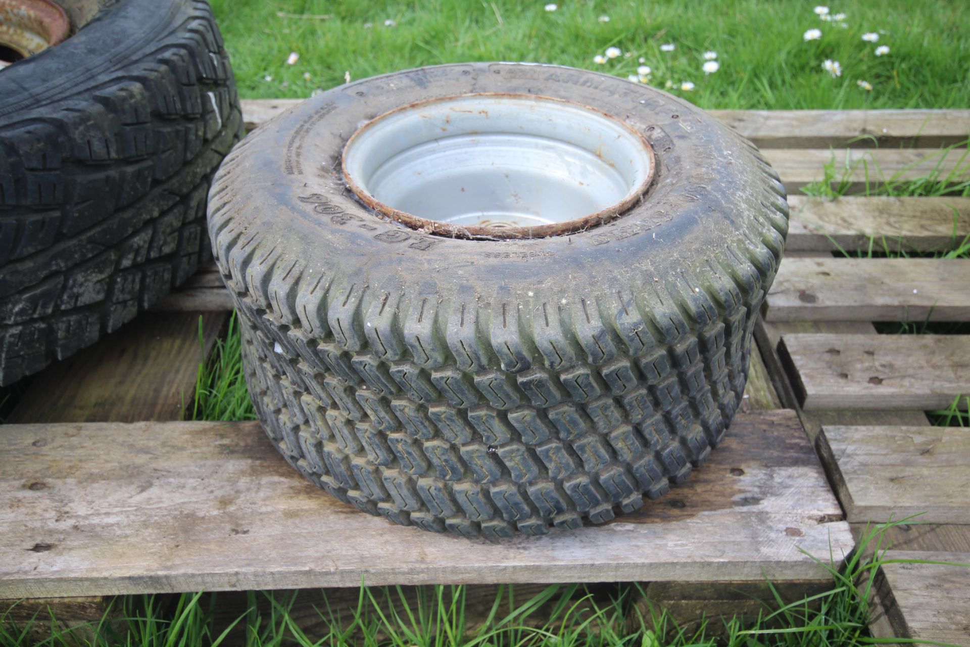 18x8.50-8NHS turf wheel and tyre. - Image 2 of 4