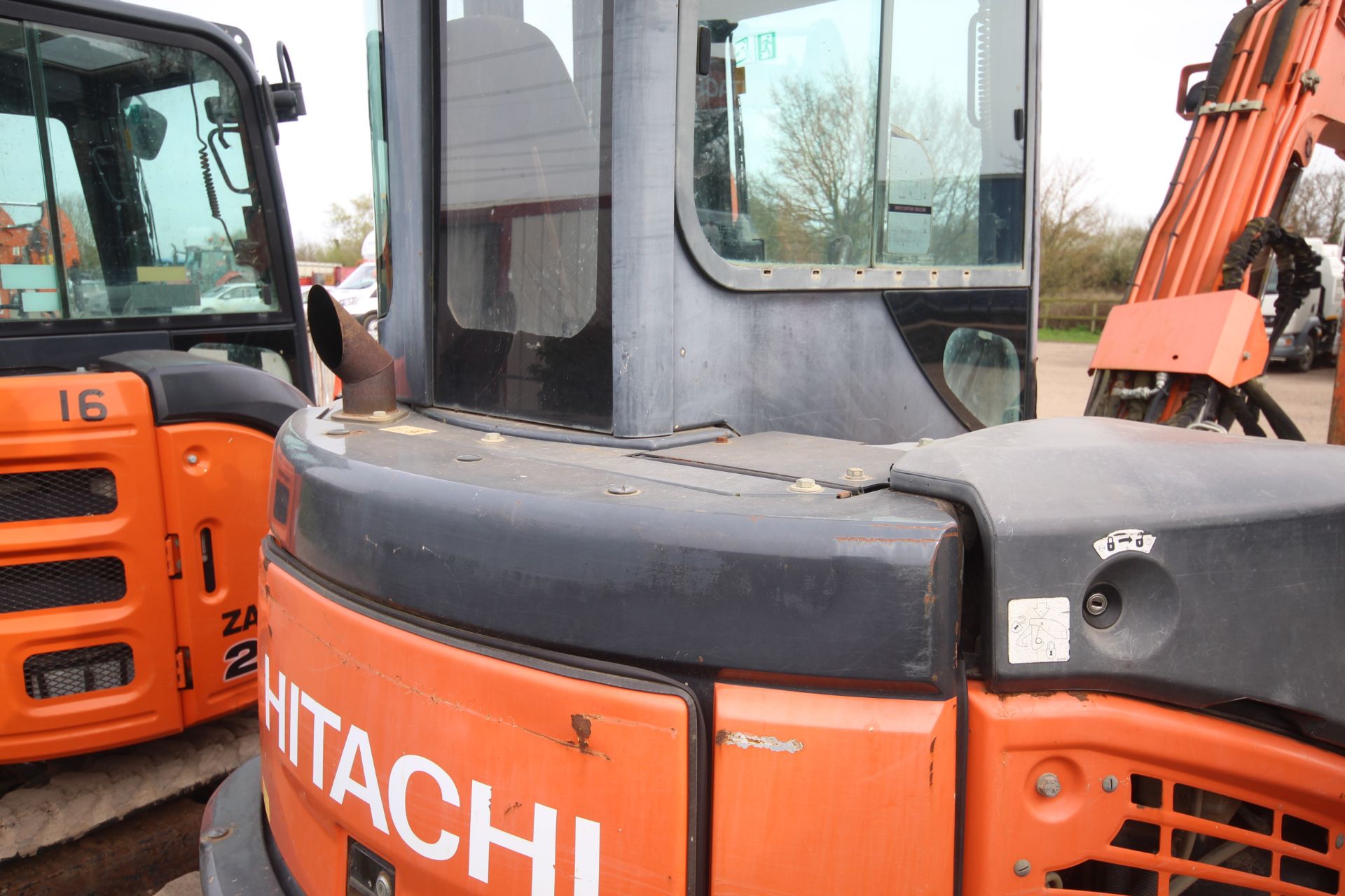 Hitachi Z-Axis 52U-3 CLR 5T rubber track excavator. 2013. 5,066 hours. Serial number HCM - Image 26 of 71
