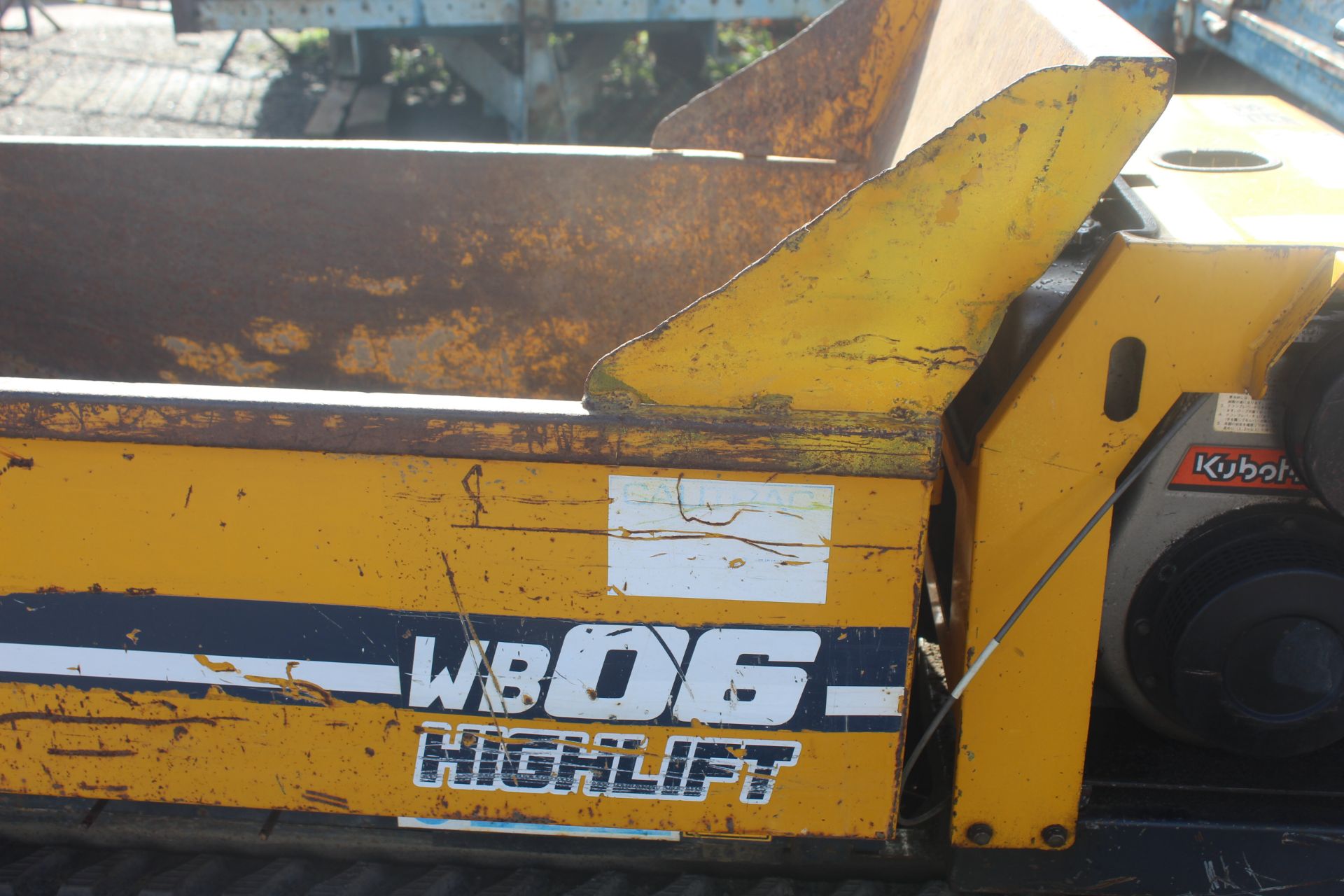 WB06 HighLift tracked pedestrian high tip dumper. 3,318 hours. With Kubota diesel engine. Key held. - Image 11 of 35