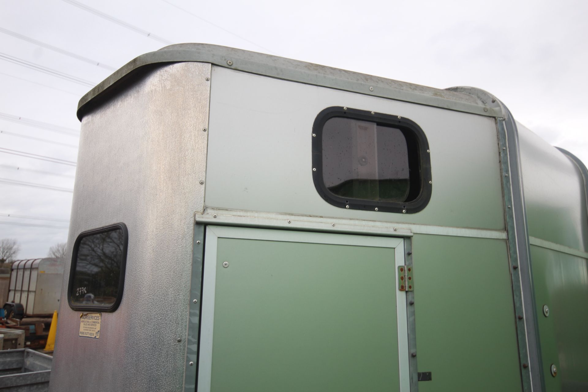 Ifor Williams HB505 two horse twin axle horsebox. Manual held. - Bild 15 aus 47