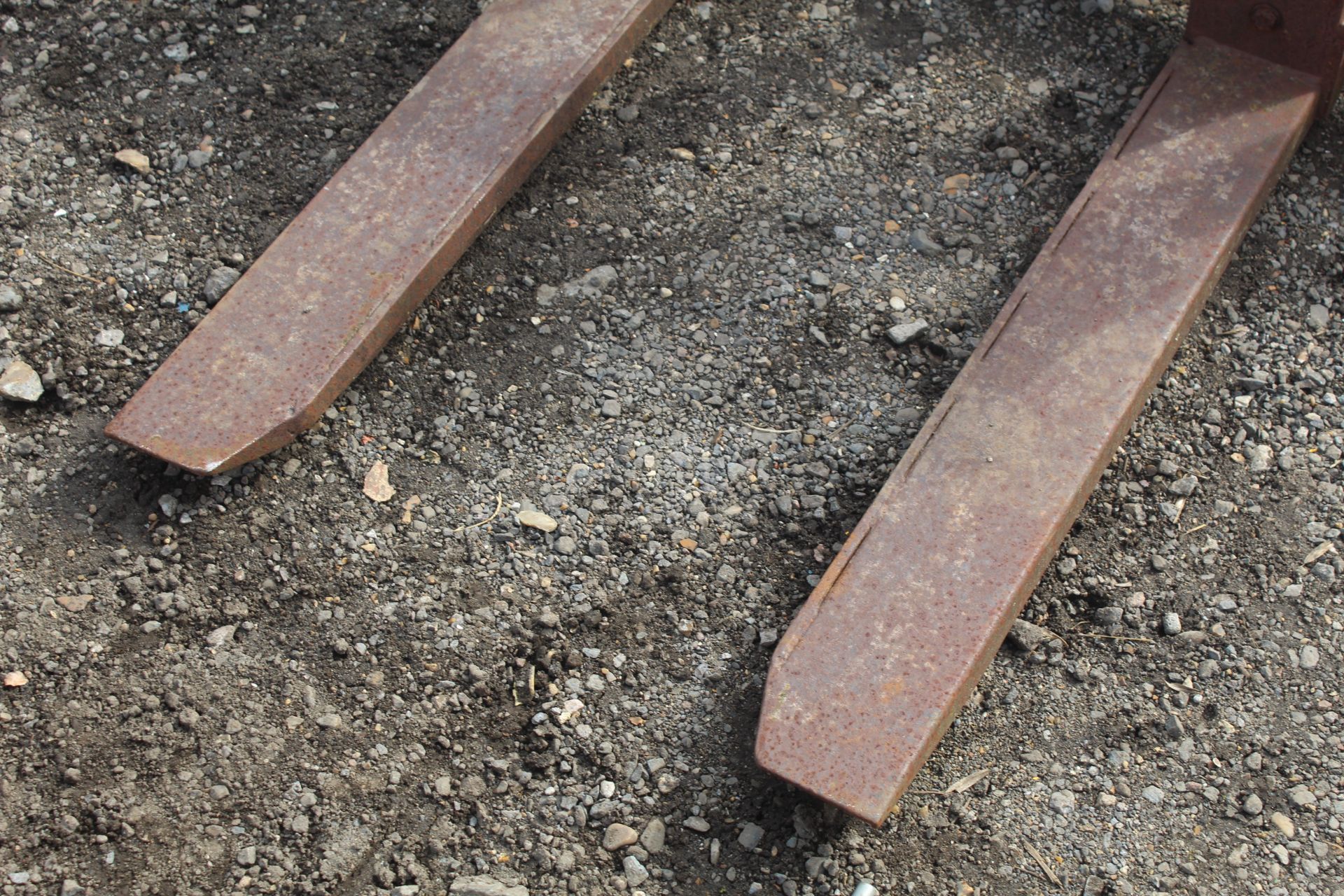 Pallet tines for Massey Ferguson 80 loader. - Image 2 of 7