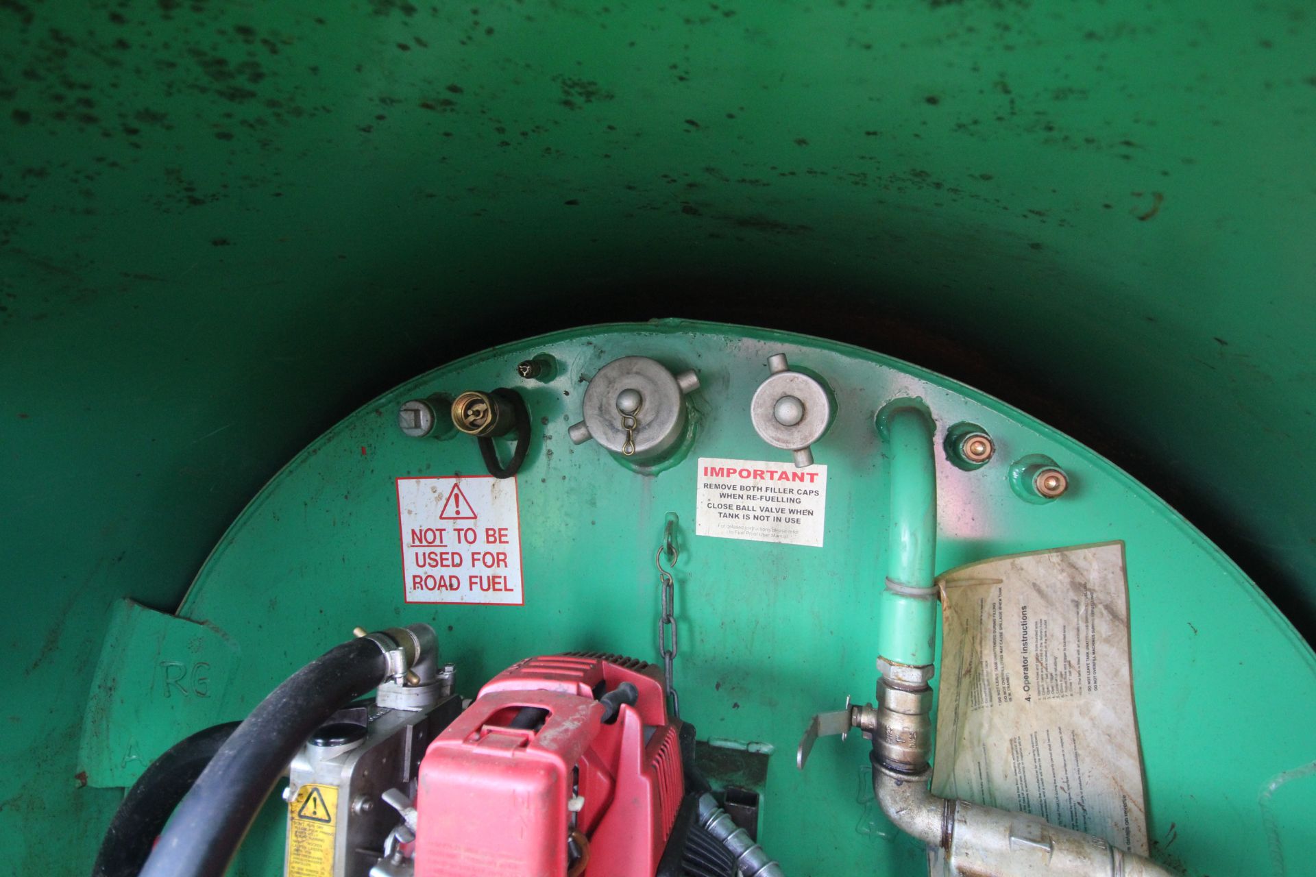 2,500L skid mounted diesel tank. With petrol driven pump. V - Image 9 of 10