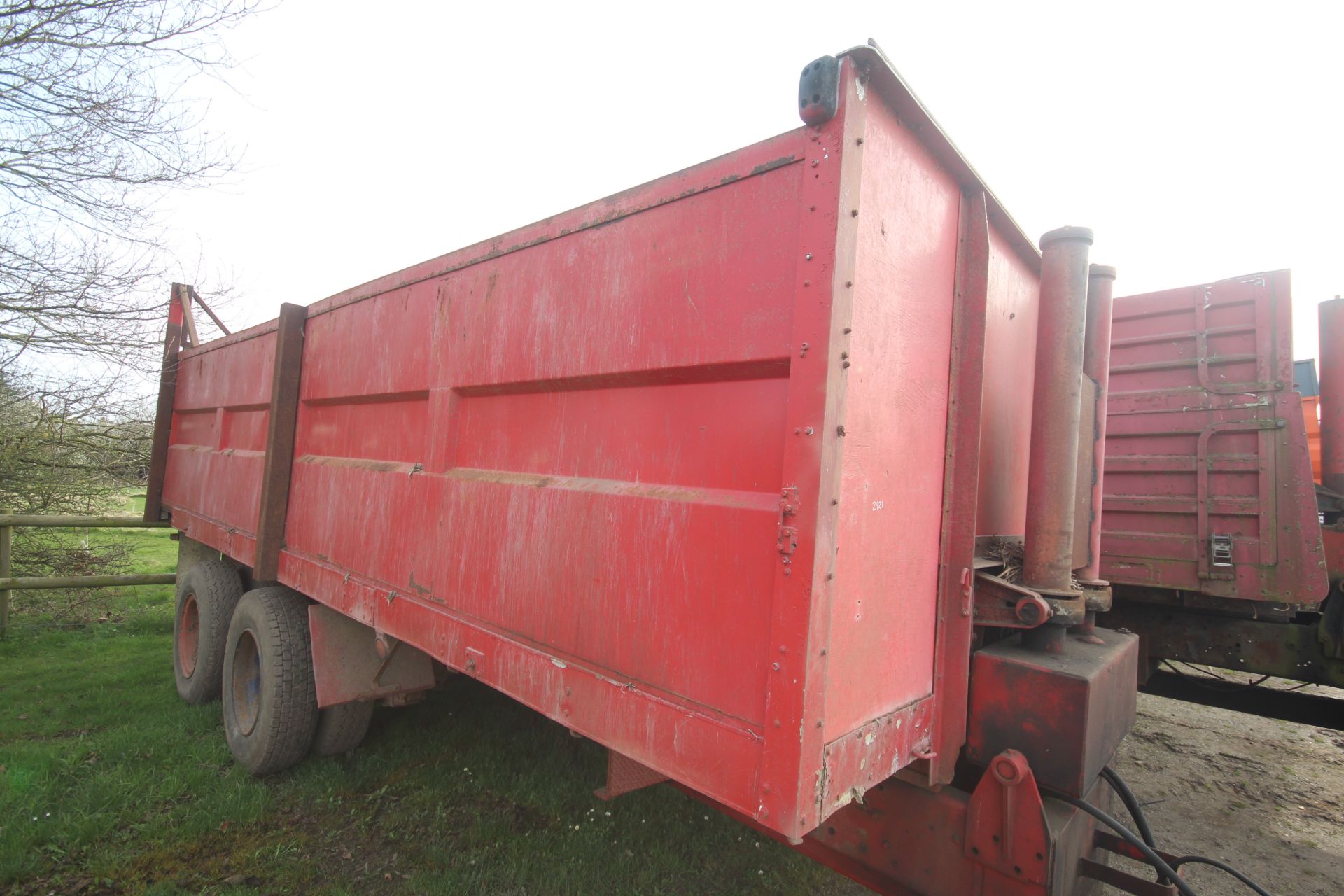 15T twin axle lorry conversion tipping trailer. V - Image 11 of 28