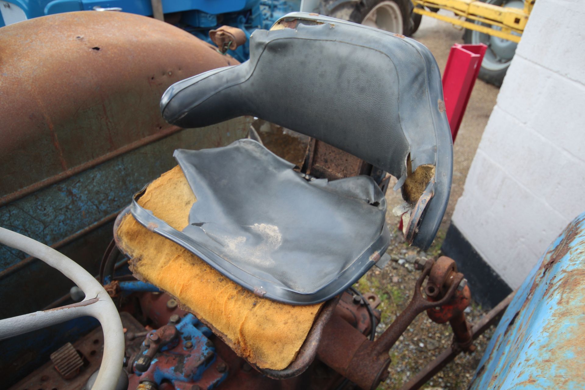 Fordson Super Major 2WD tractor. Key held. - Image 40 of 47