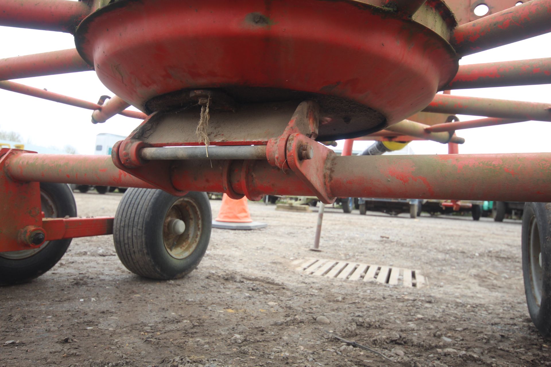 SIP Star 4.7m single rotor hay rake. Manual held. V - Image 9 of 15