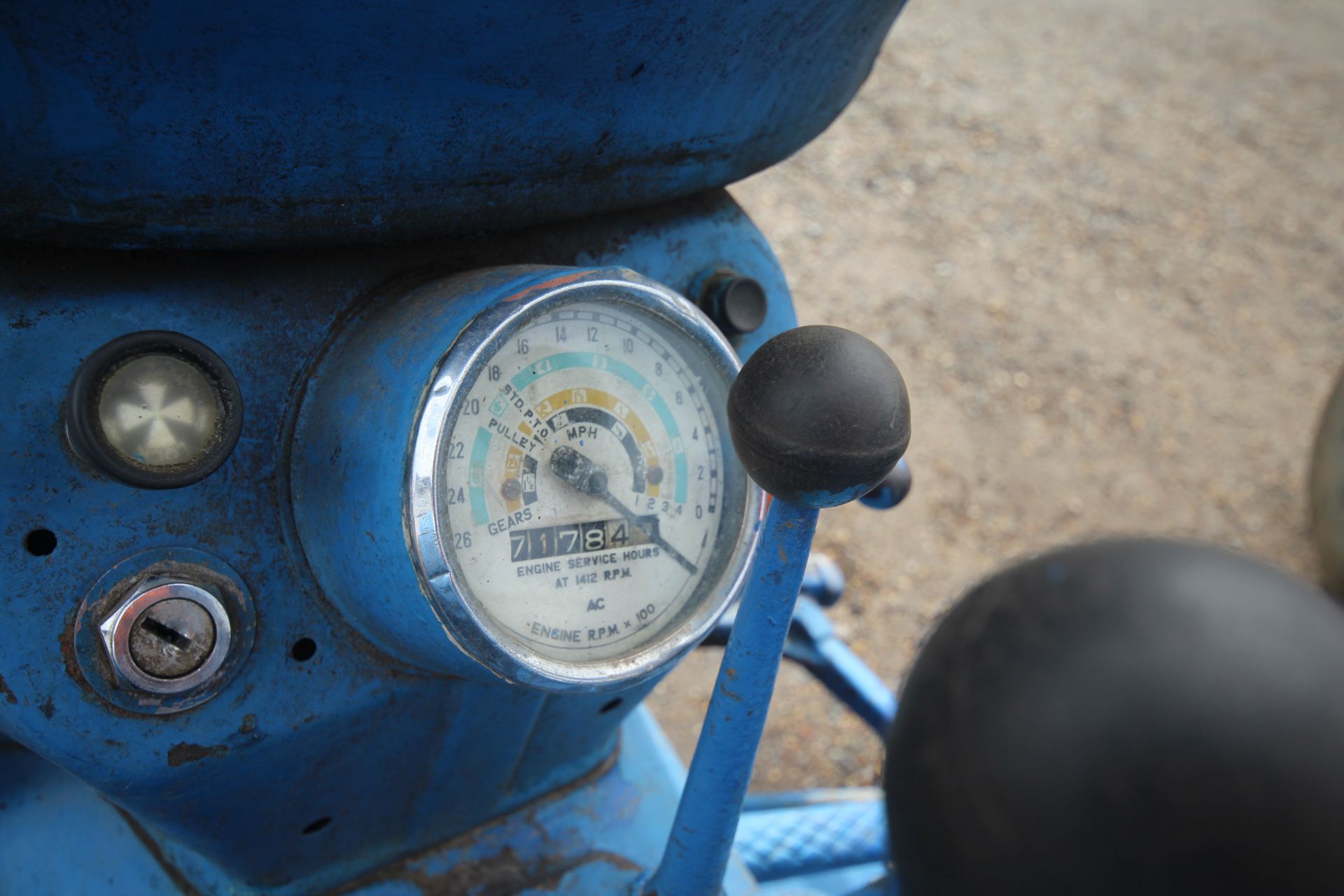 Fordson Dexta 2WD tractor. Registration 4101 PW. Date of first registration 02/02/1962. Key, V5 - Image 41 of 51