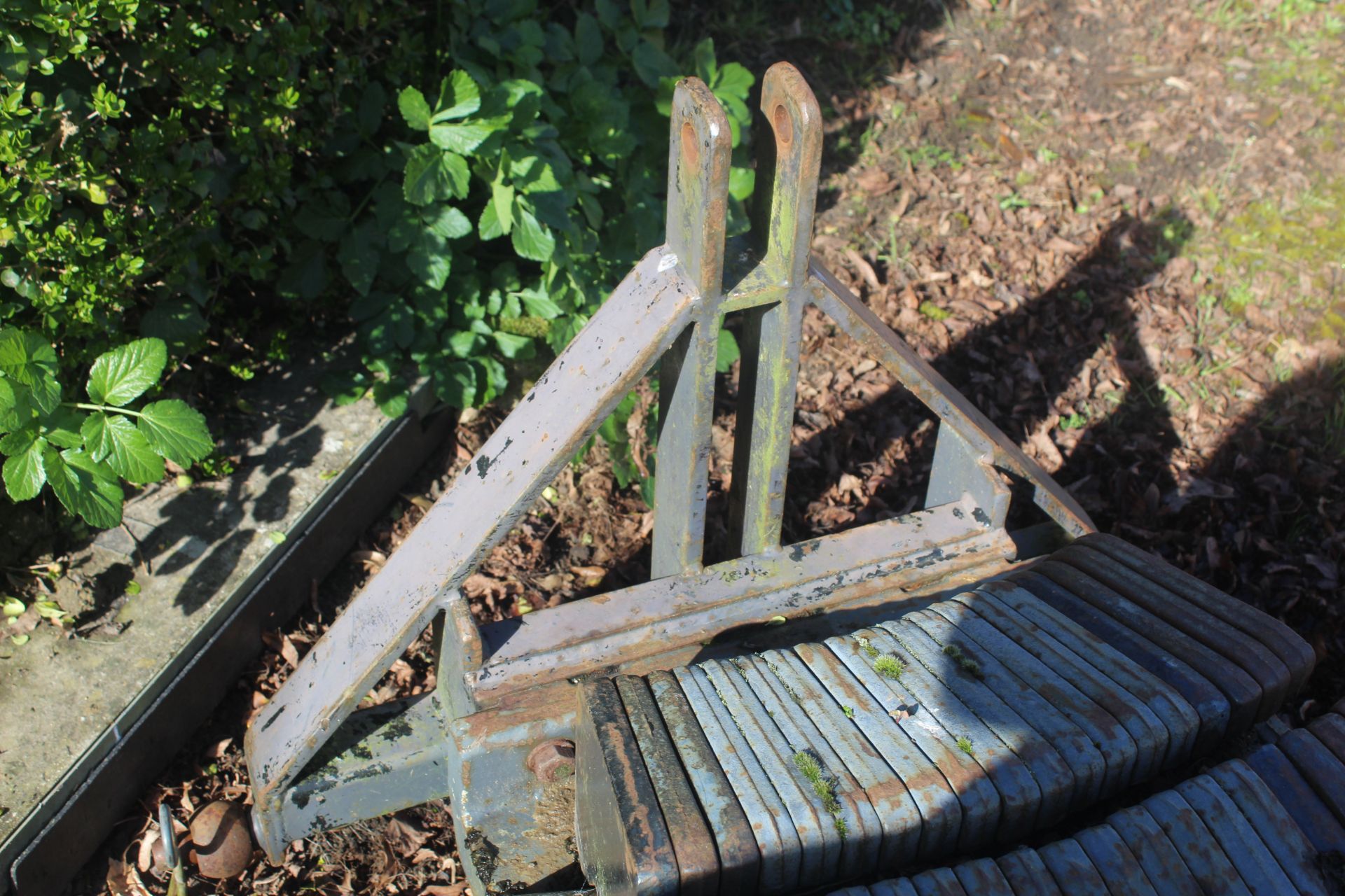 New Holland front weights on linkage frame. From a local Deceased estate. - Image 5 of 10