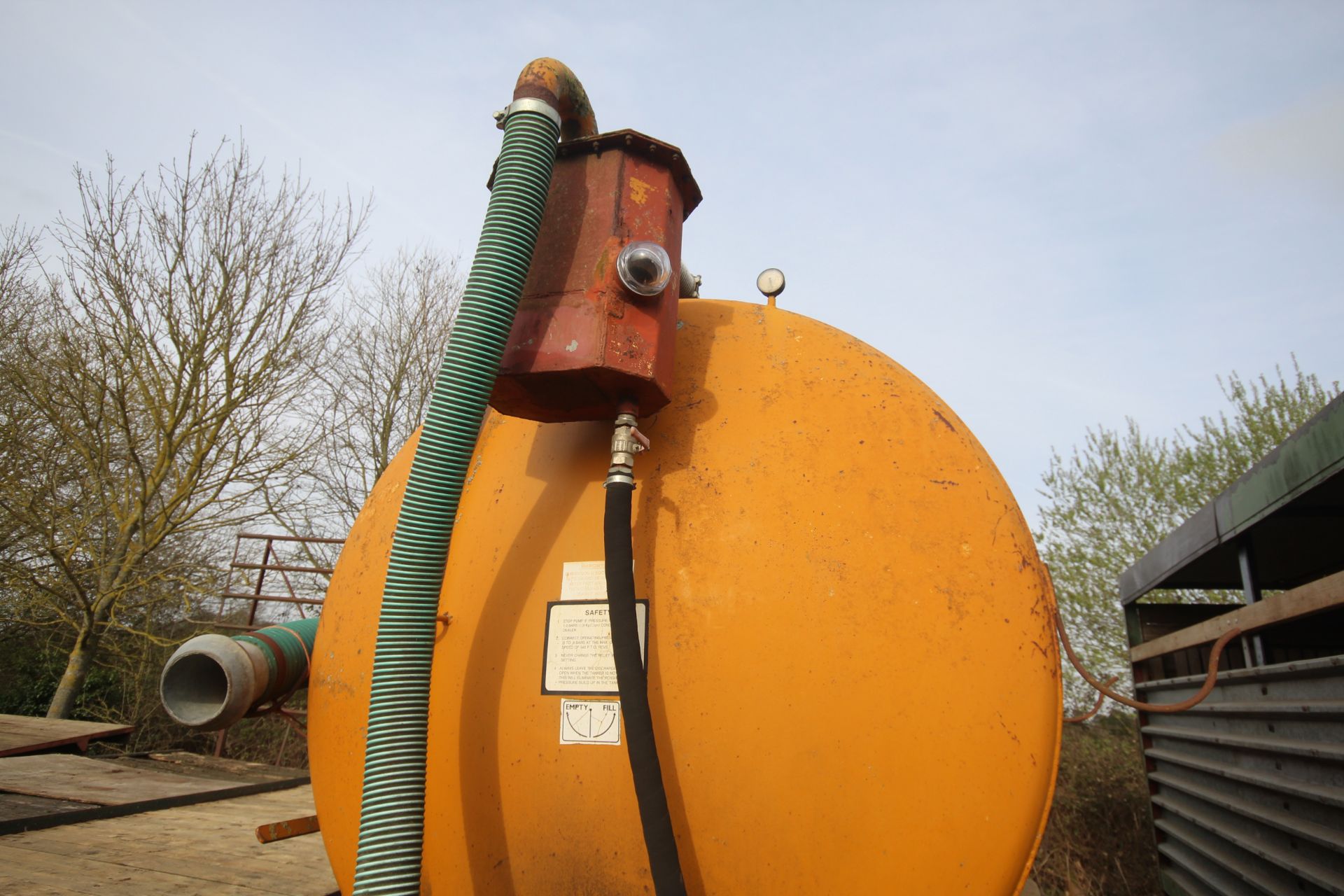 Richard Western 2,000g twin axle slurry tanker. V - Image 9 of 24