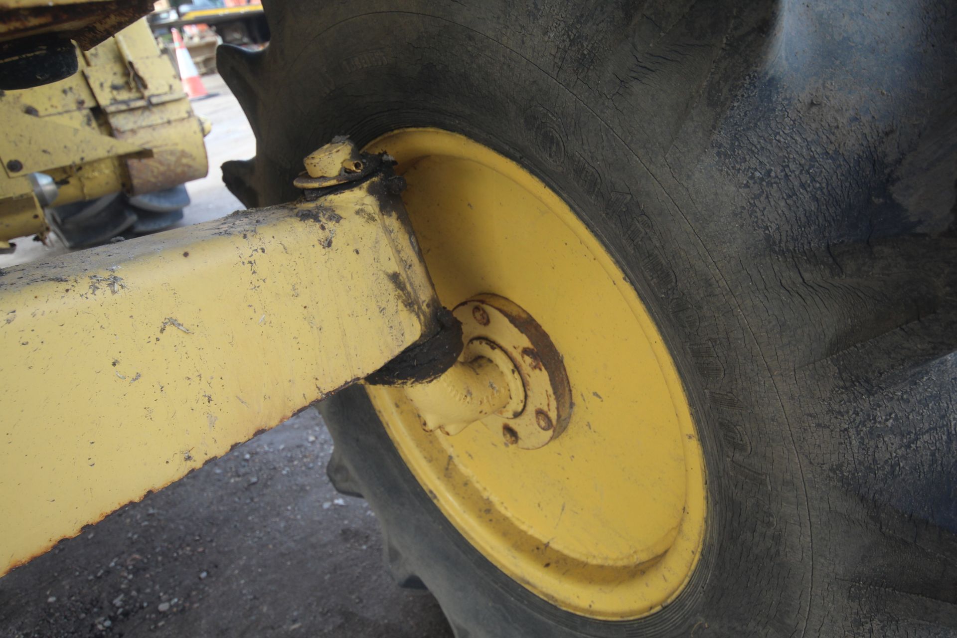 New Holland TX65 5 straw walker combine harvester. Registration N887 SKS. Date of first registration - Image 56 of 163