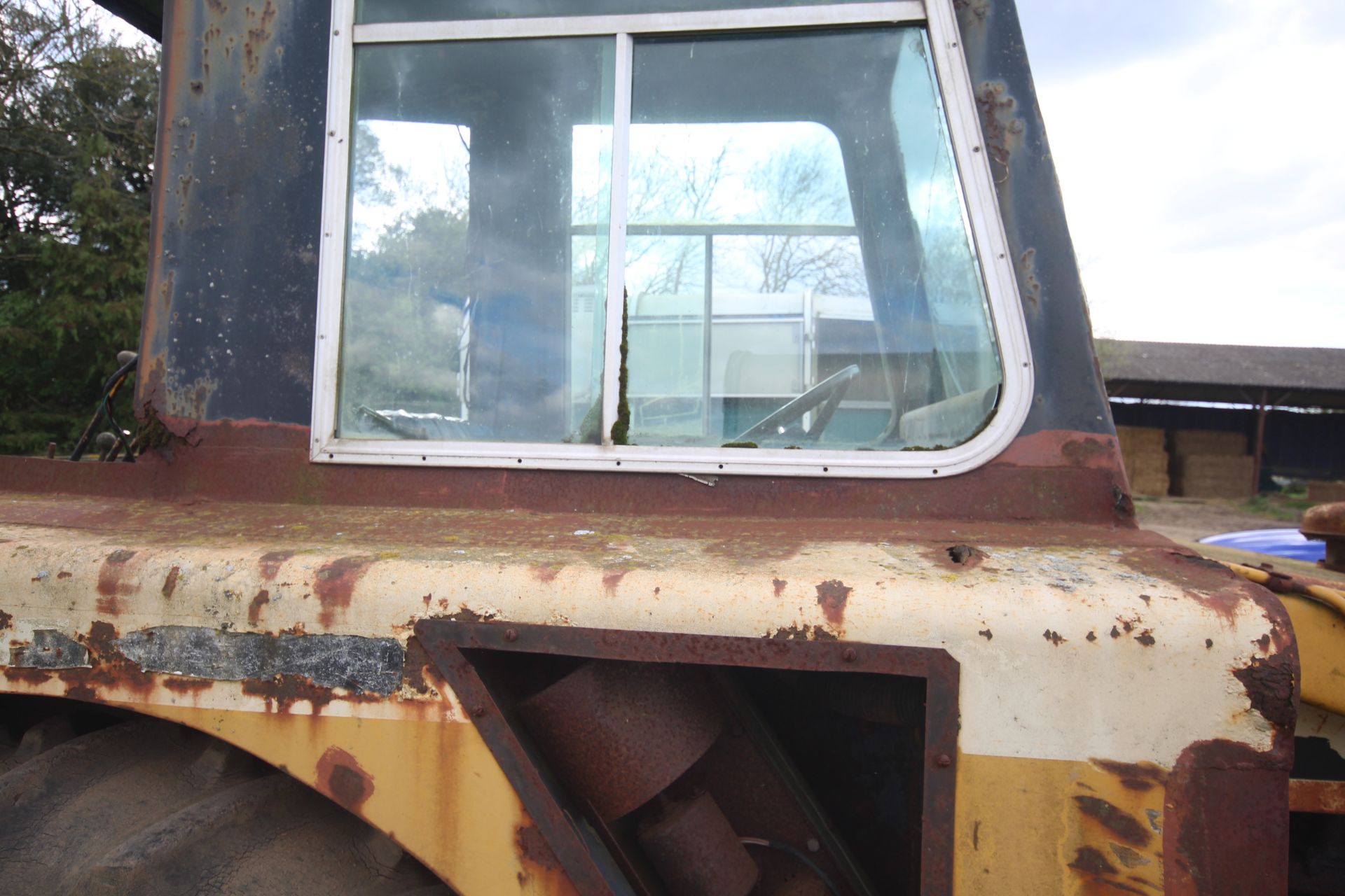 International Harvester 260A 2WD backhoe loader. Registration CWJ 891T (no paperwork). Date of first - Bild 26 aus 104