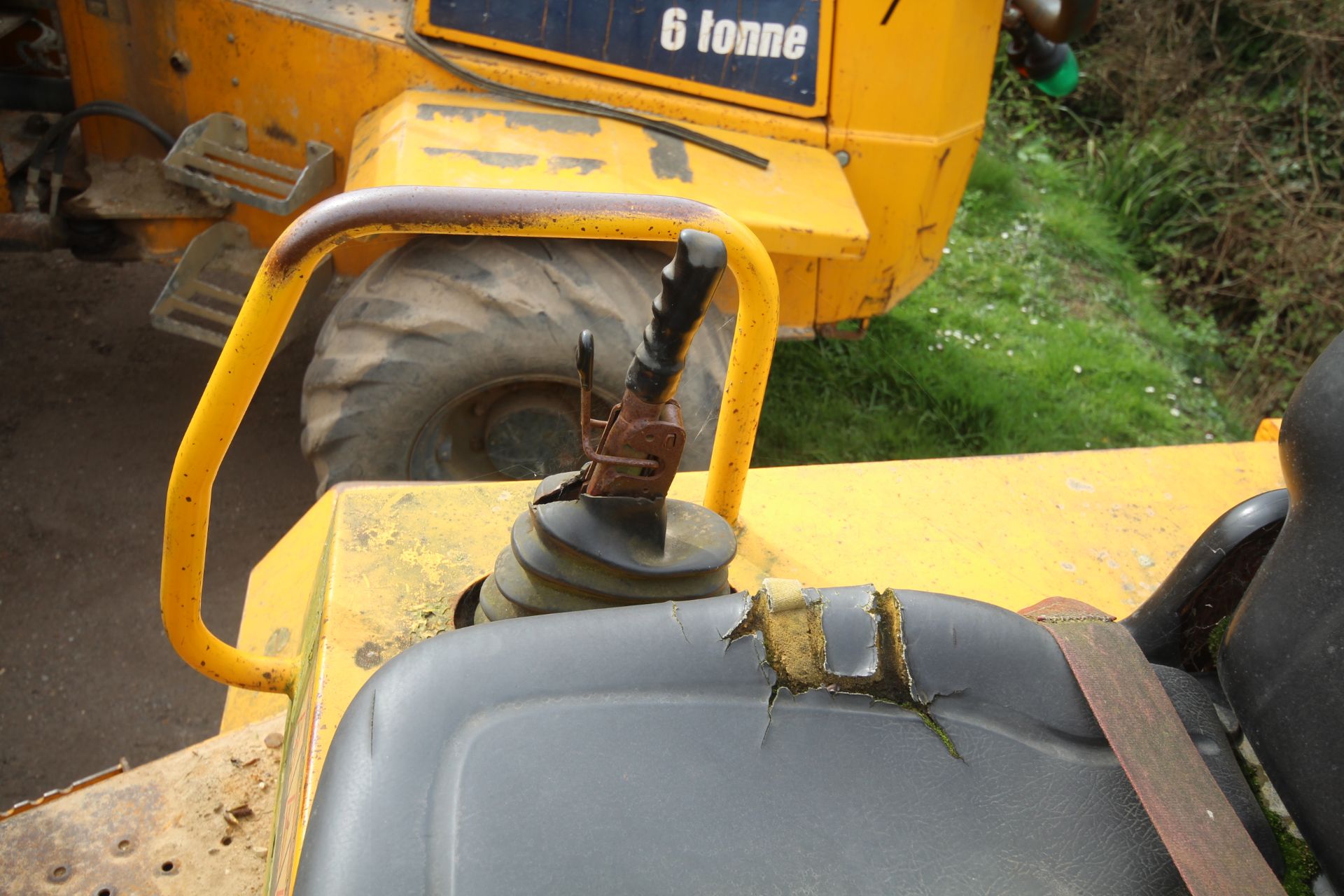Thwaites 6T 4WD dumper. 2007. 4,971 hours. Serial number SLCM565ZZ706B4658. 405/70-20 wheels and - Image 29 of 35